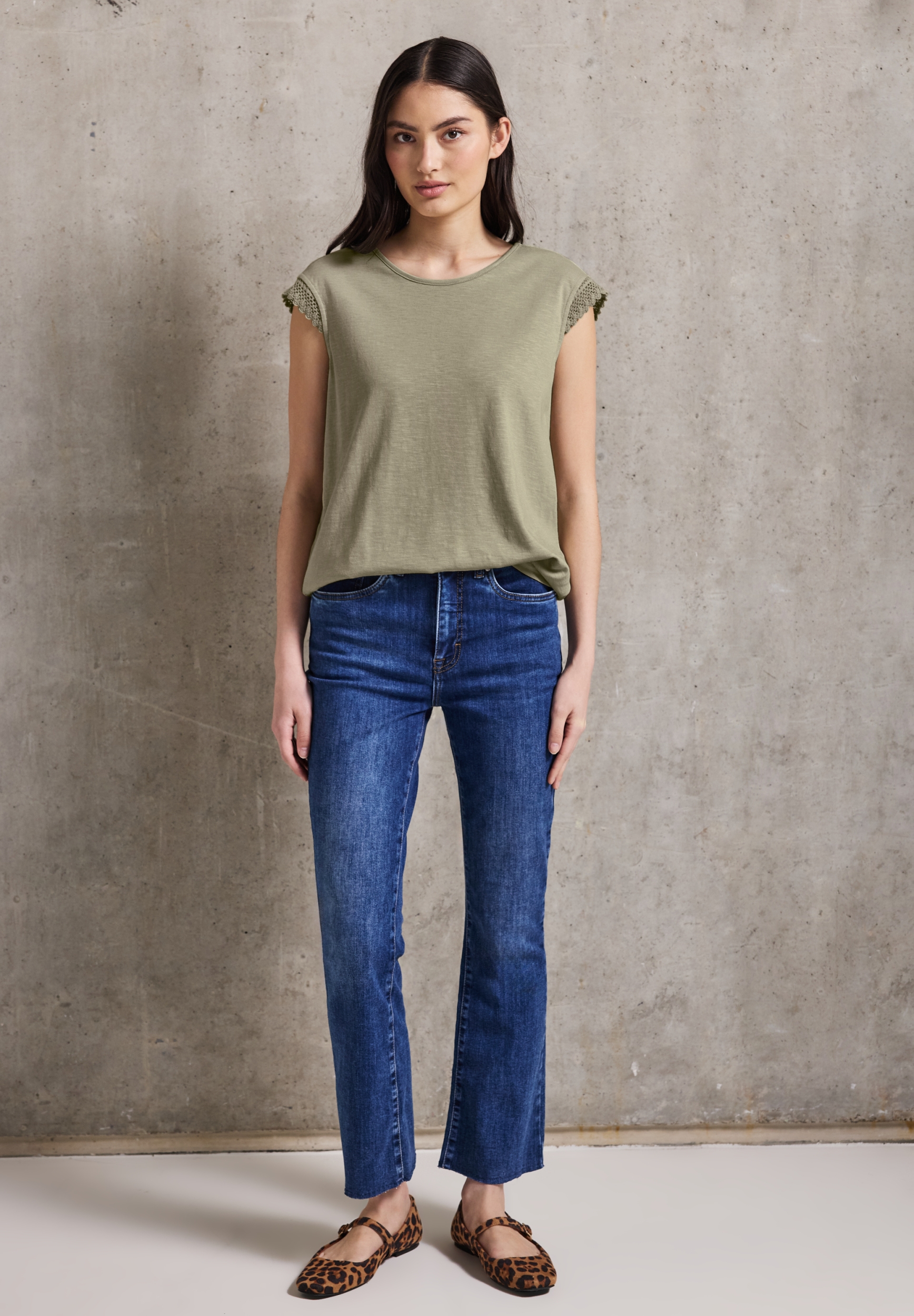 LTD QR_Studio_shirt w.crochet #7