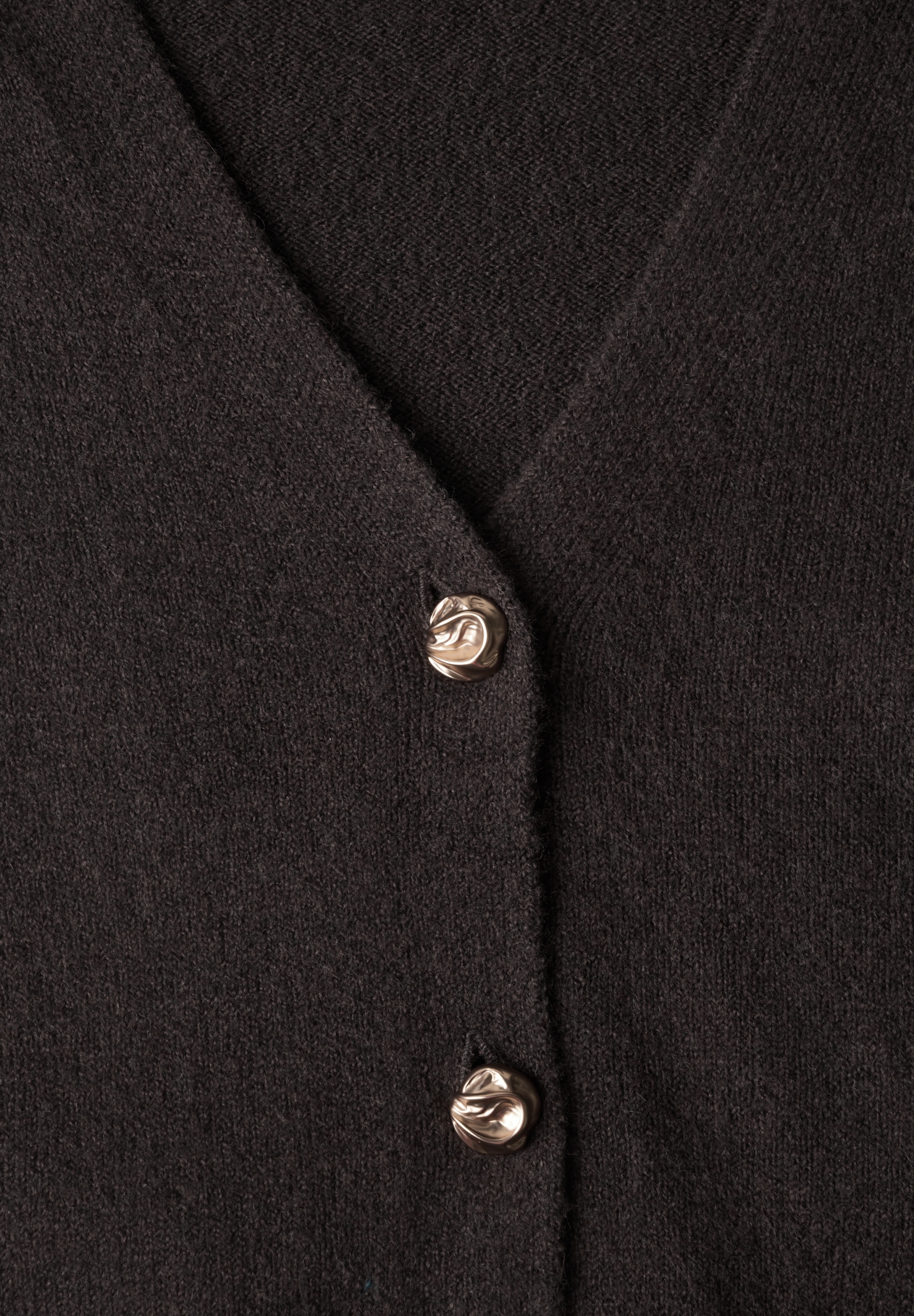 LTD QR Studio_Short cardigan #2