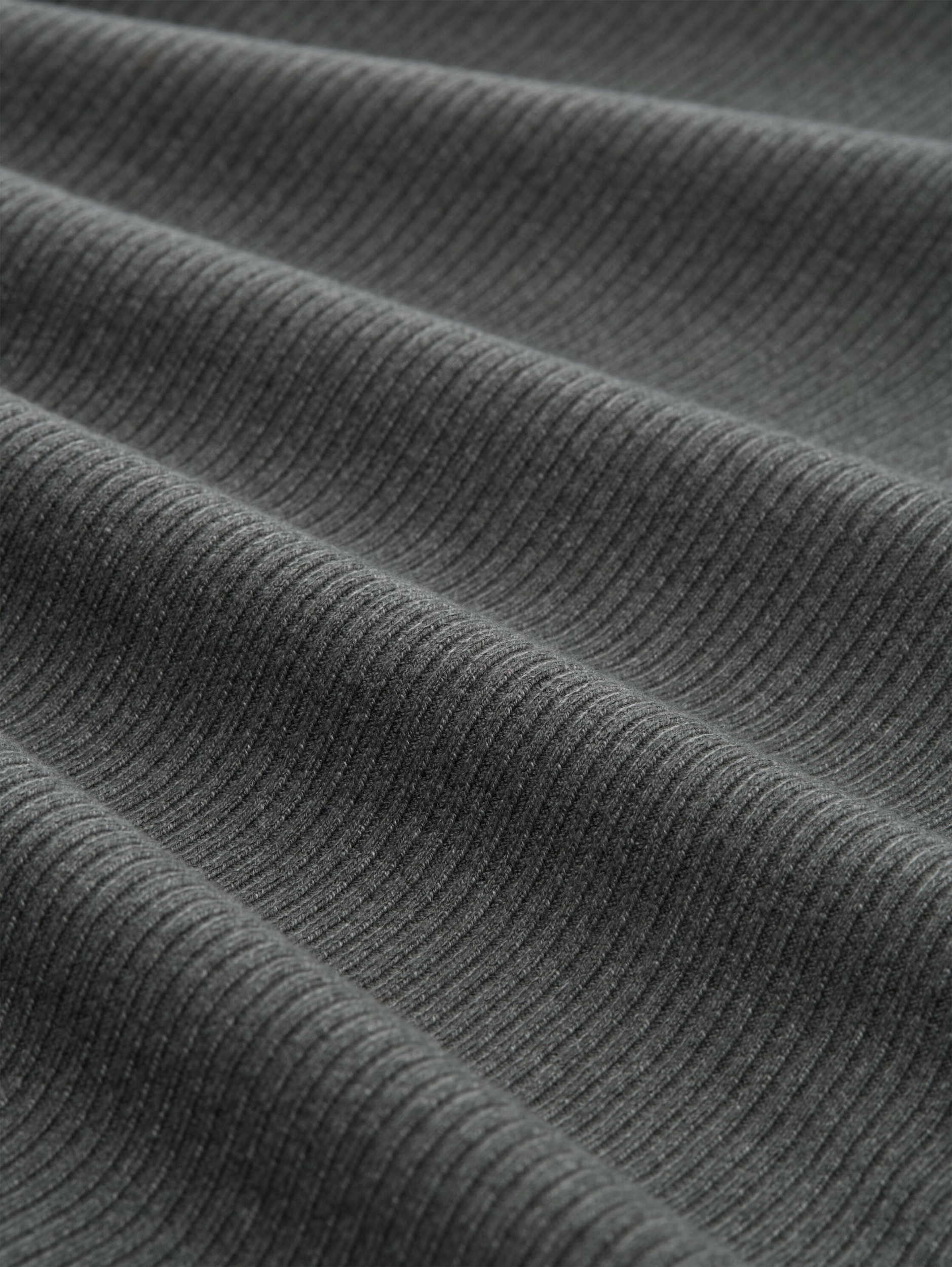 T-shirt rib with lettuce hems #2