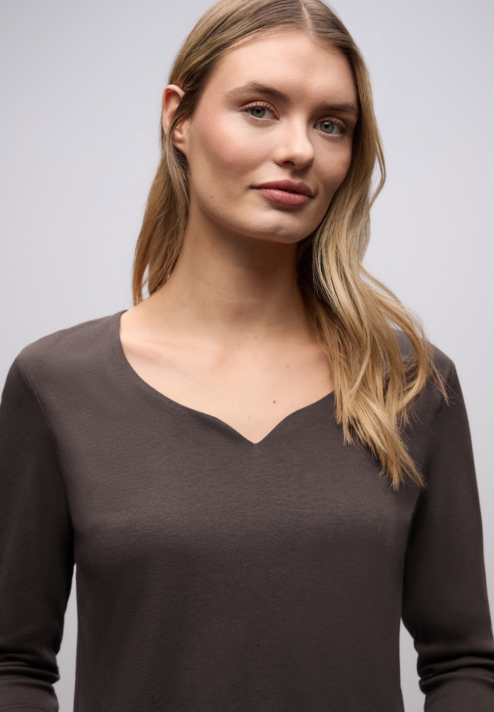 LTD QR Style heart neck Ada 3/ #7