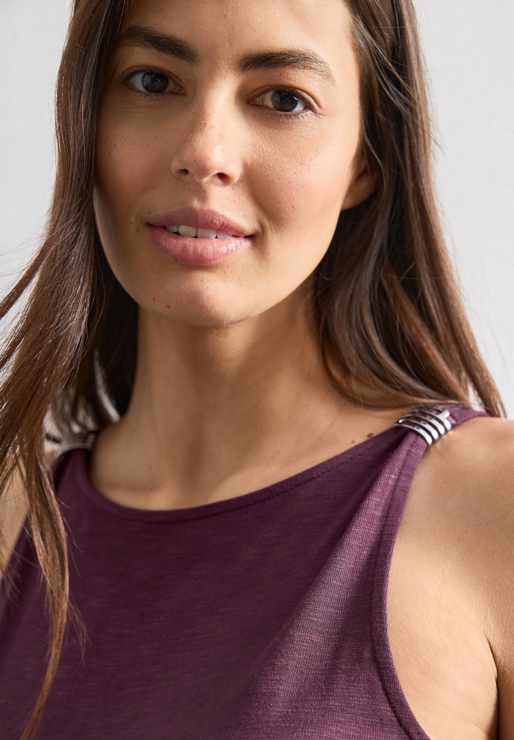 LTD QR top w.shoulder detail #6