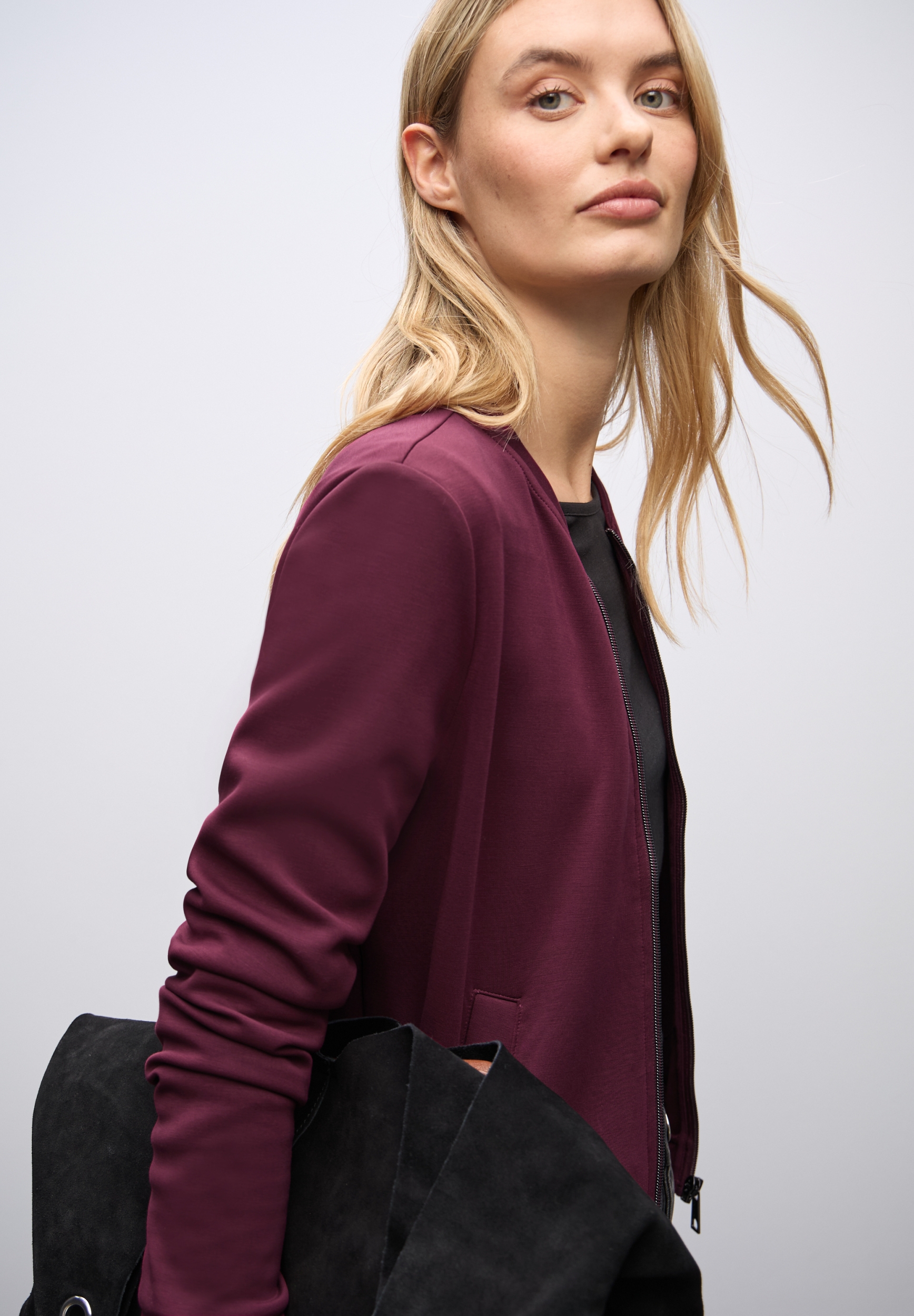 EOS_Silk look short zipper jac #6