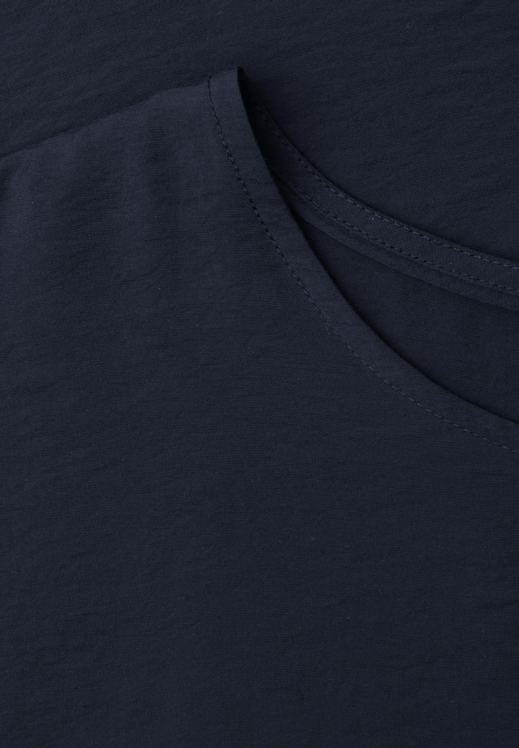 EOS_Round Neck Top w. dropped #2