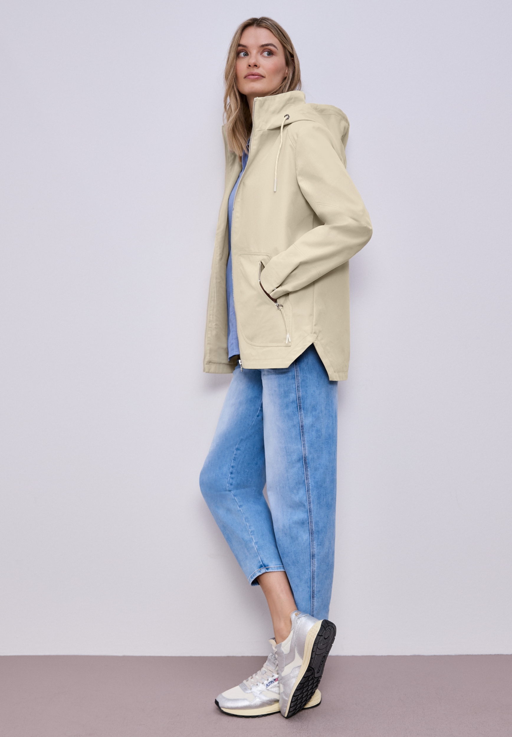 Mid Length Parka w. Hoody #4