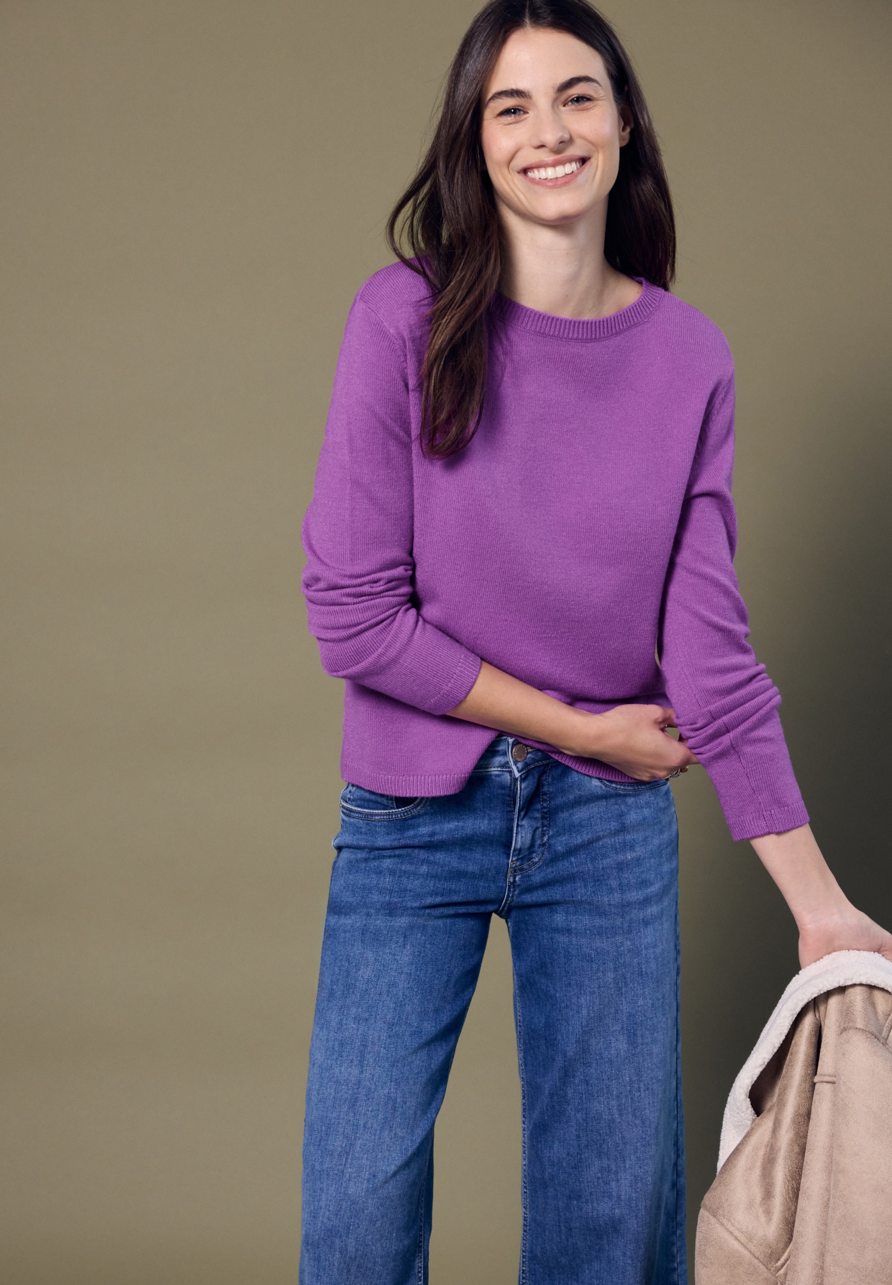 LTD QR Studio_sweater round ne #5