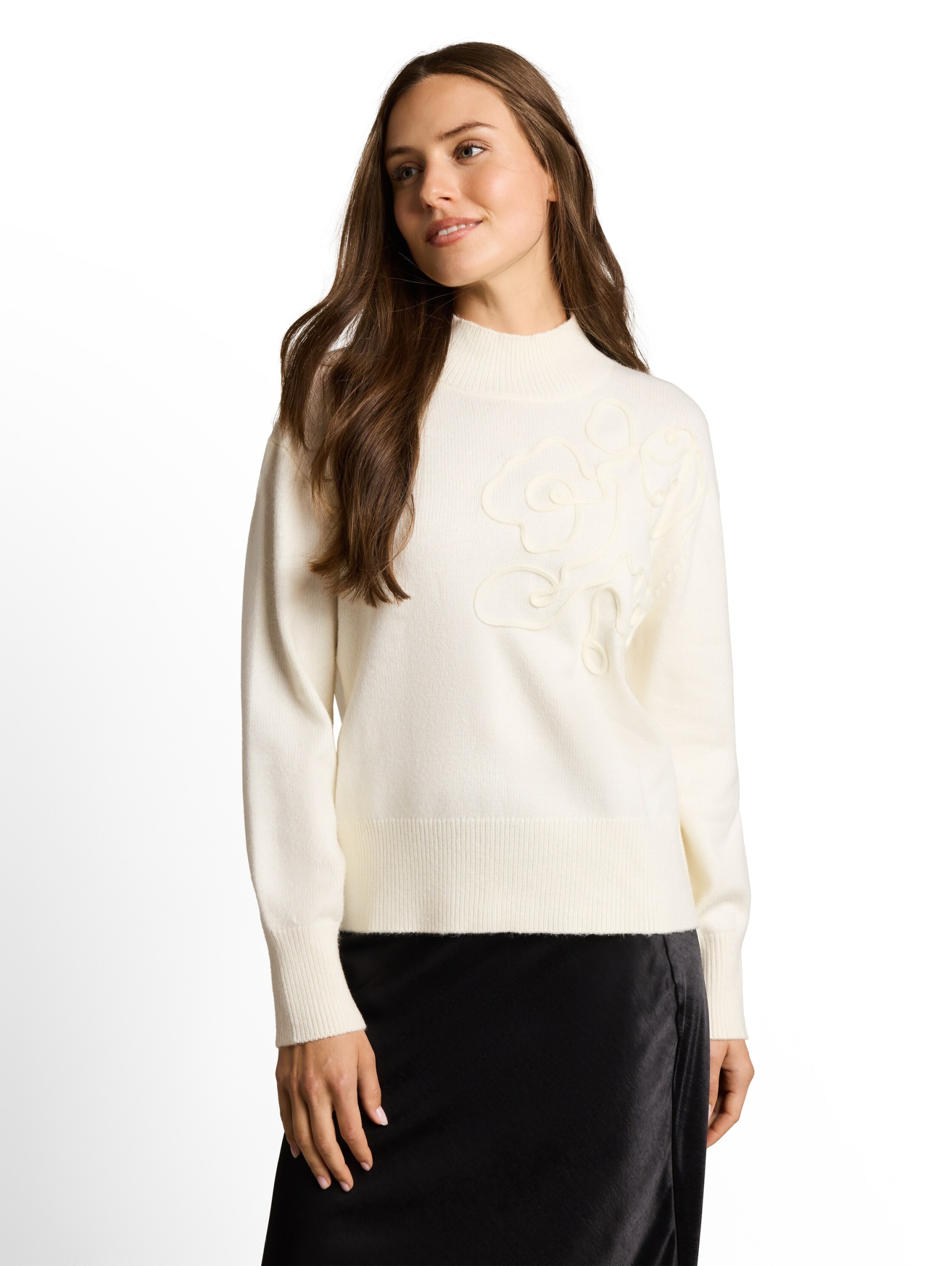 knit cosy embroidered mock-nec #5