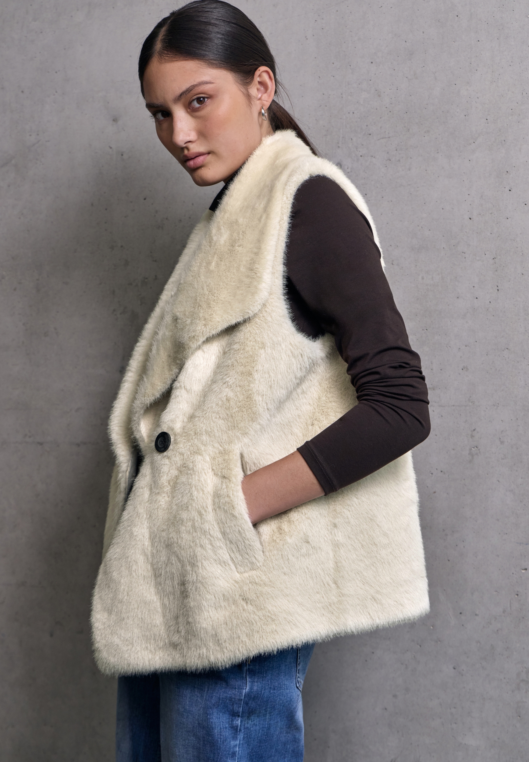 Studio Fake Fur Vest #6