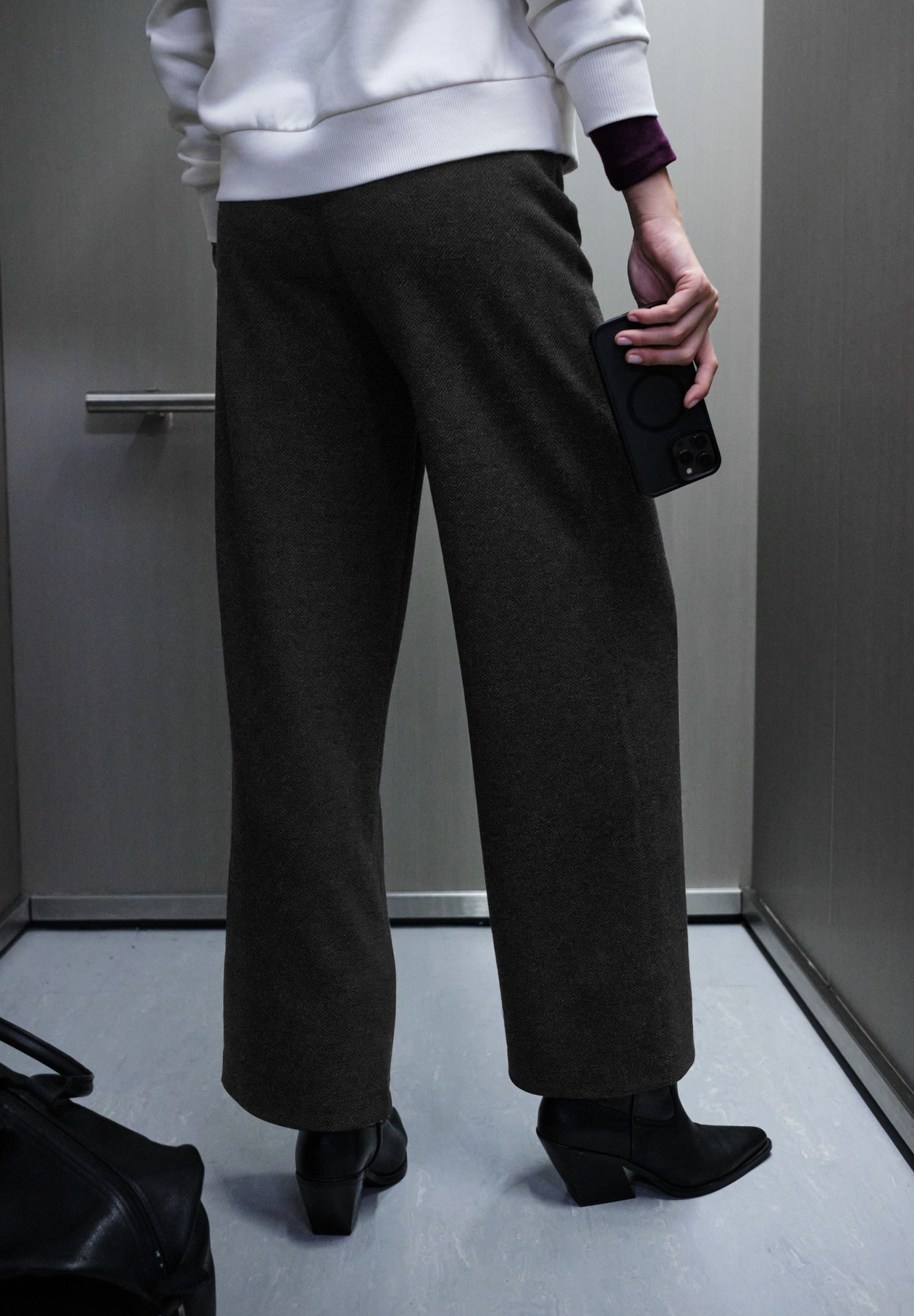 LTD QR_Studio_Wide Leg MW Herr #4