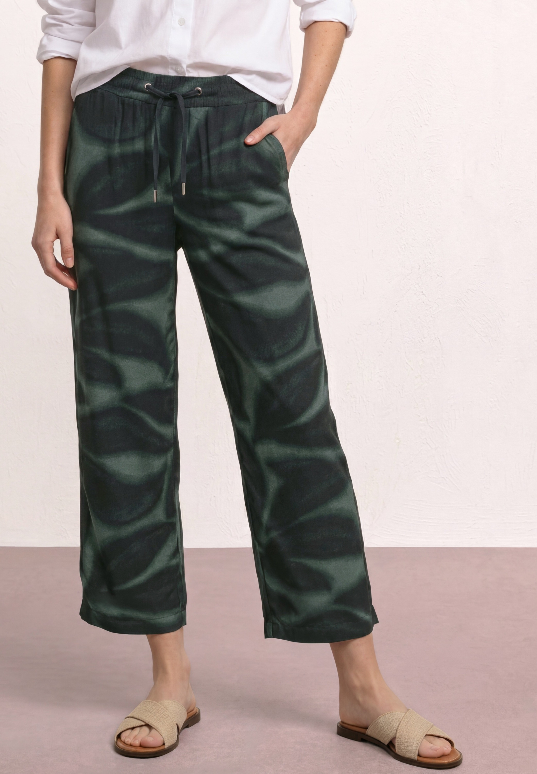 LTD_QR Style_Emee Wide Leg AOP #3