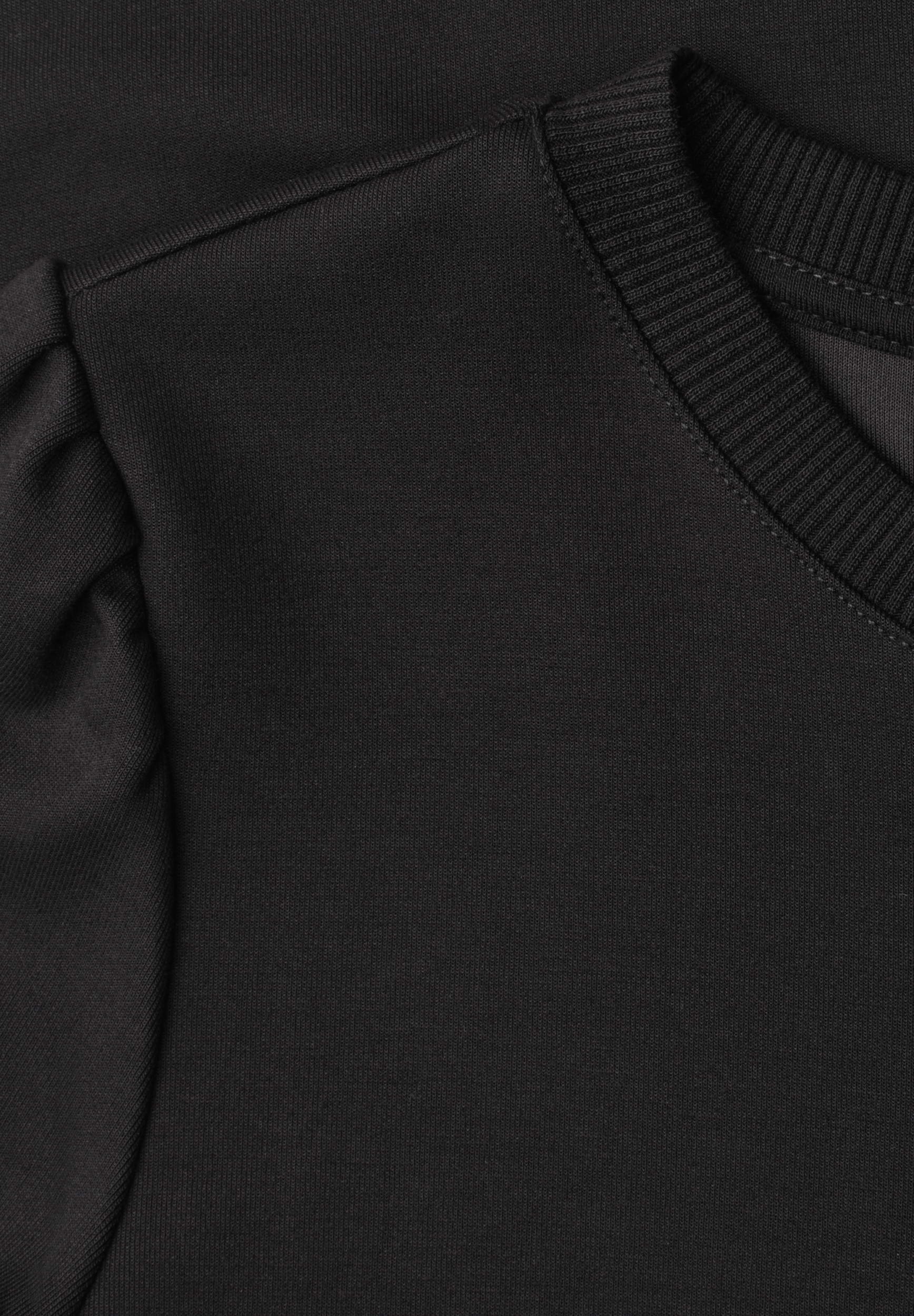 LTD QR Studio_Shirt w.puff sle #2