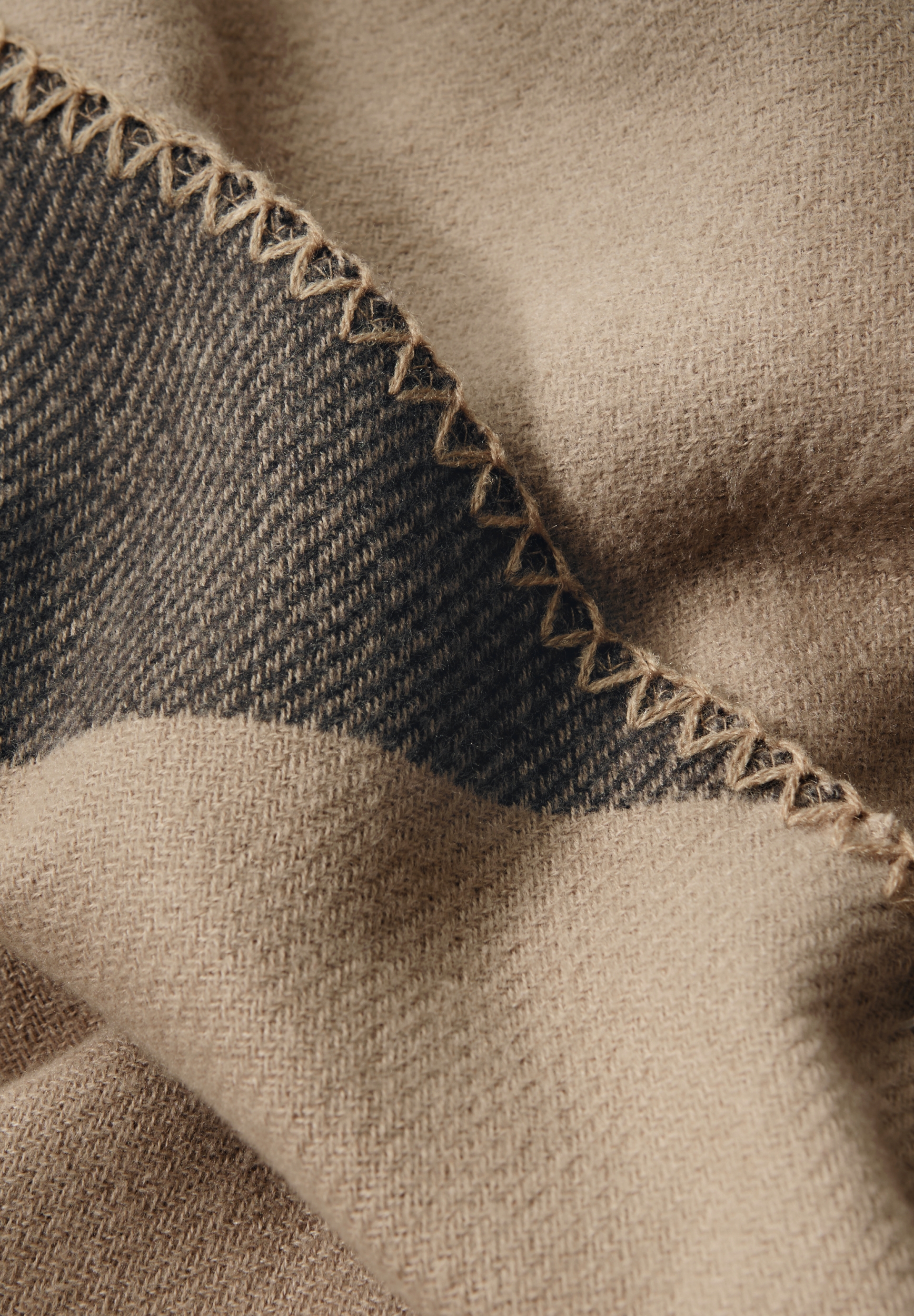 2 Color Triangle Double #3