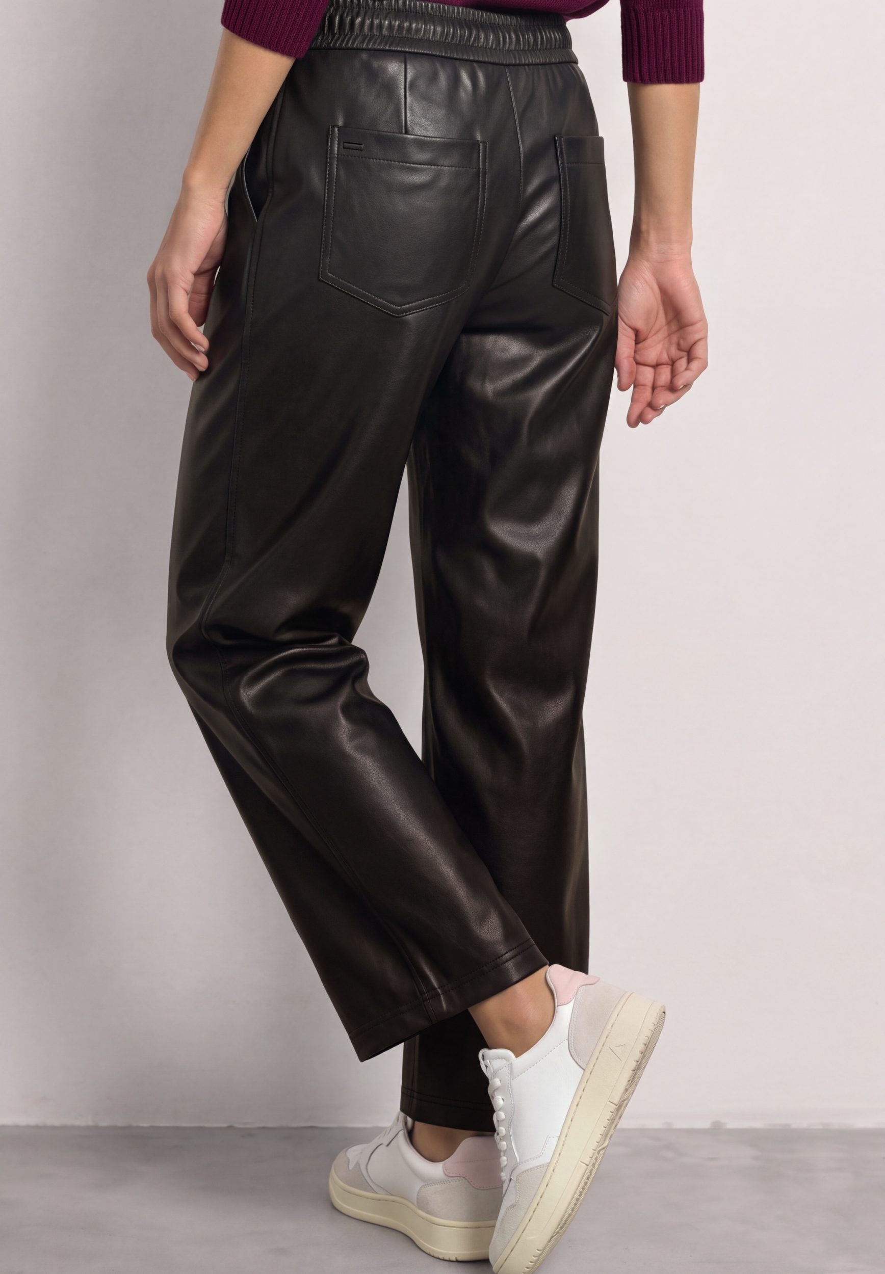 Style_Amalia_PU Elastic Hem #4