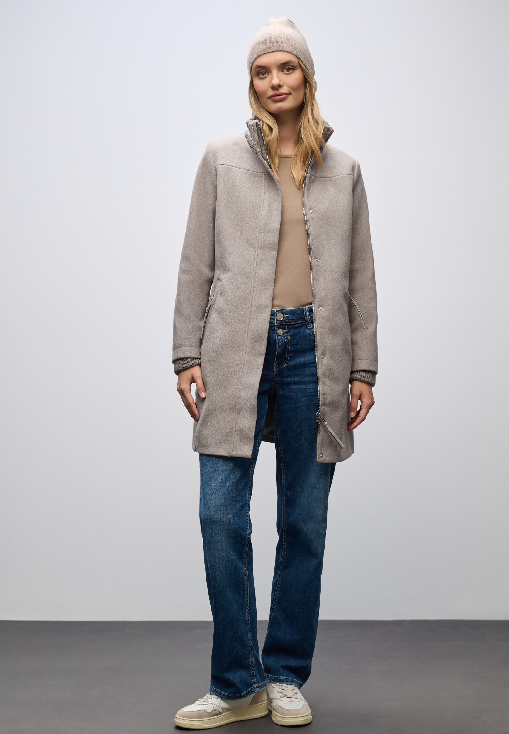 LTD QR Coat w. Knit Details #5