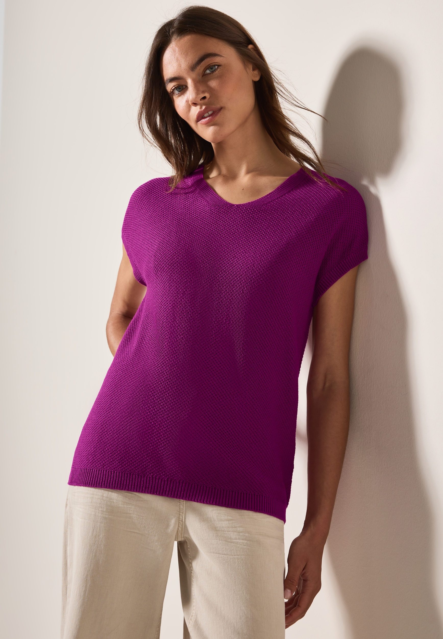 Structured V-neck #7