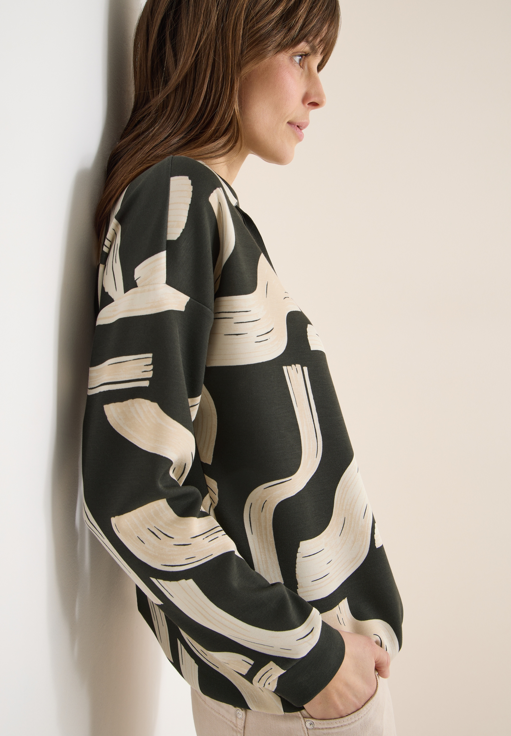 TOS Big AOP Funnel Neck #5