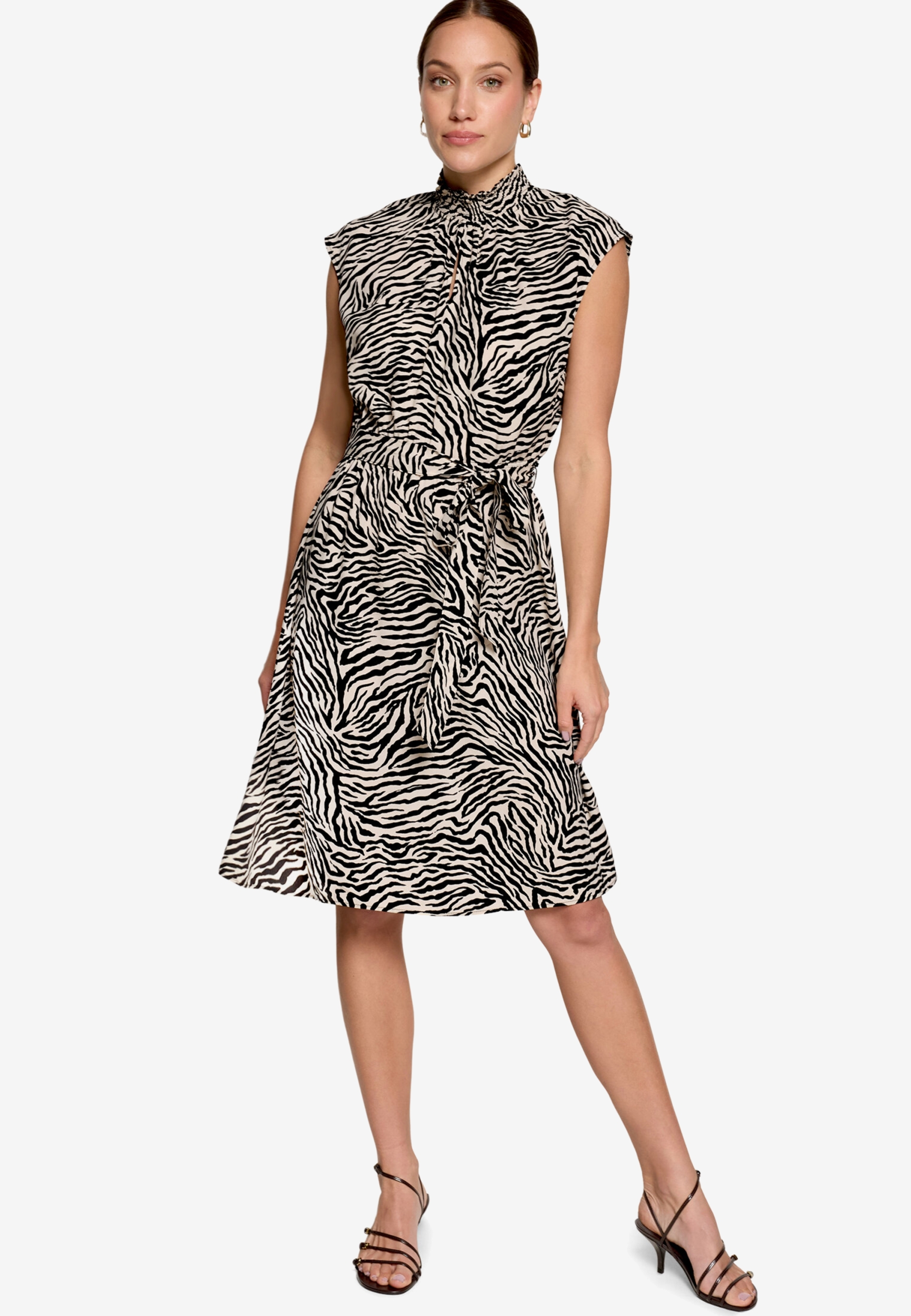 Kleid Kurz ohne Arm #1