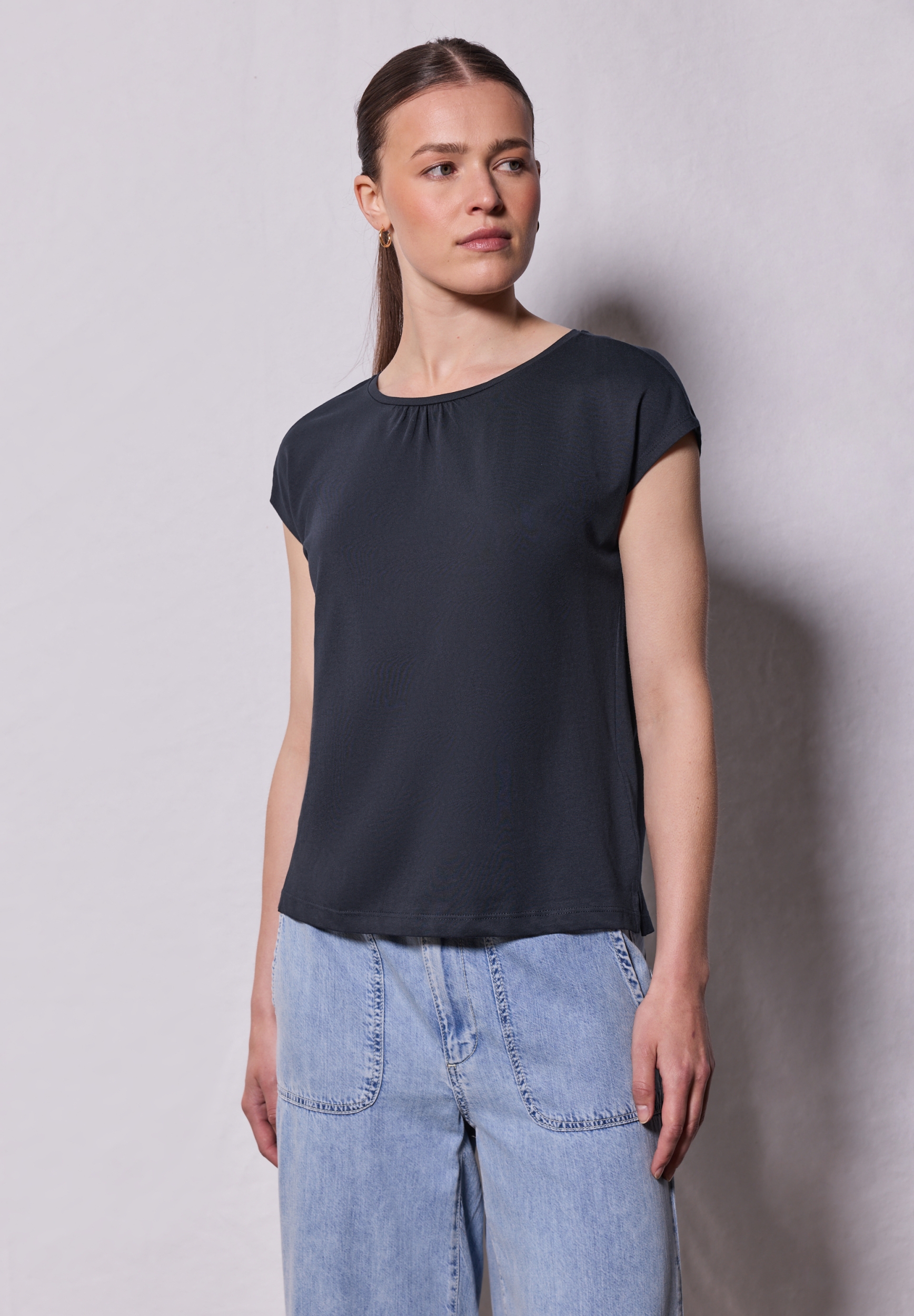 LTD QR_Studio_basic shirt w.ga #6