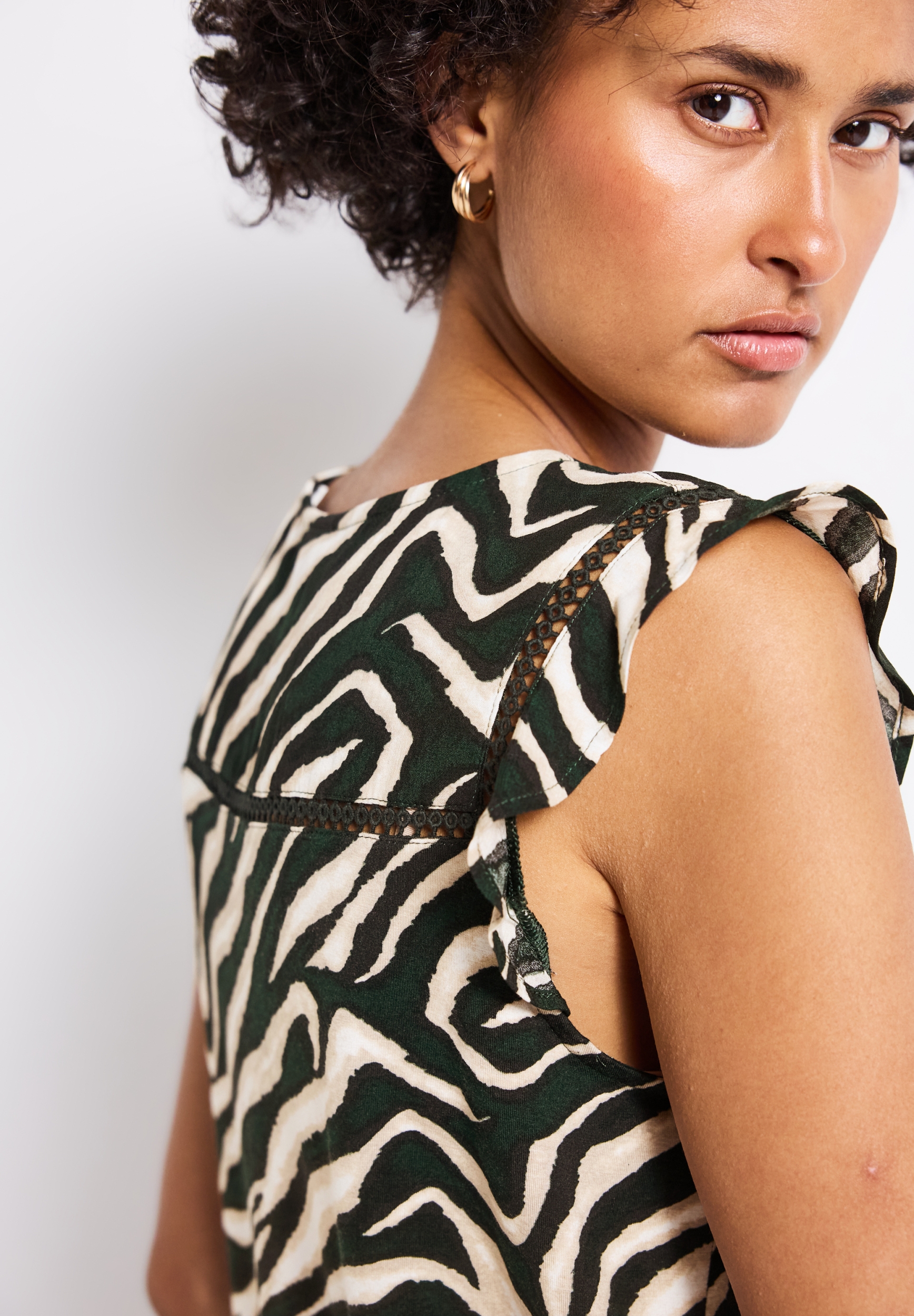 LTD QR printed volant top w.cr #3
