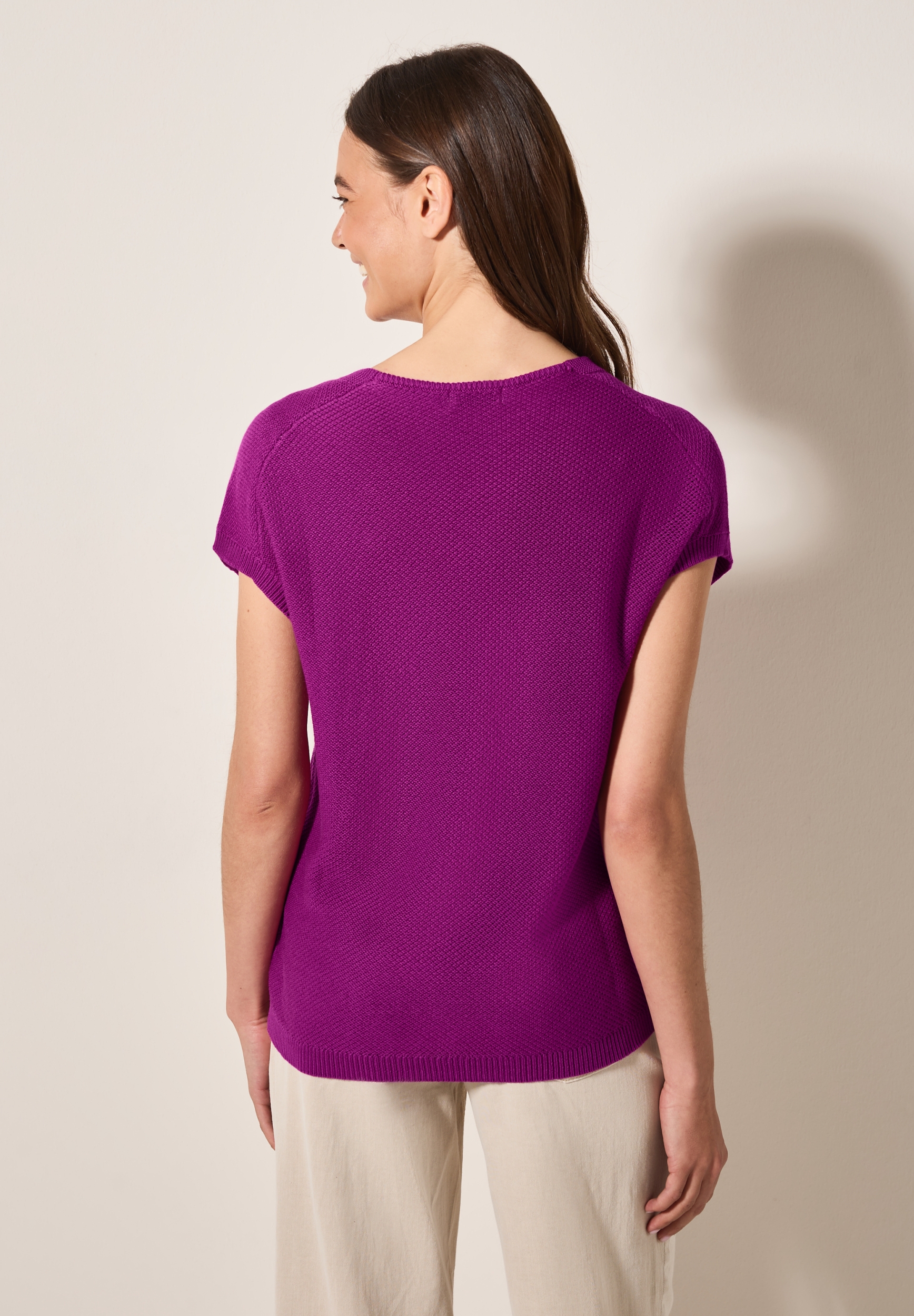 Structured V-neck #4