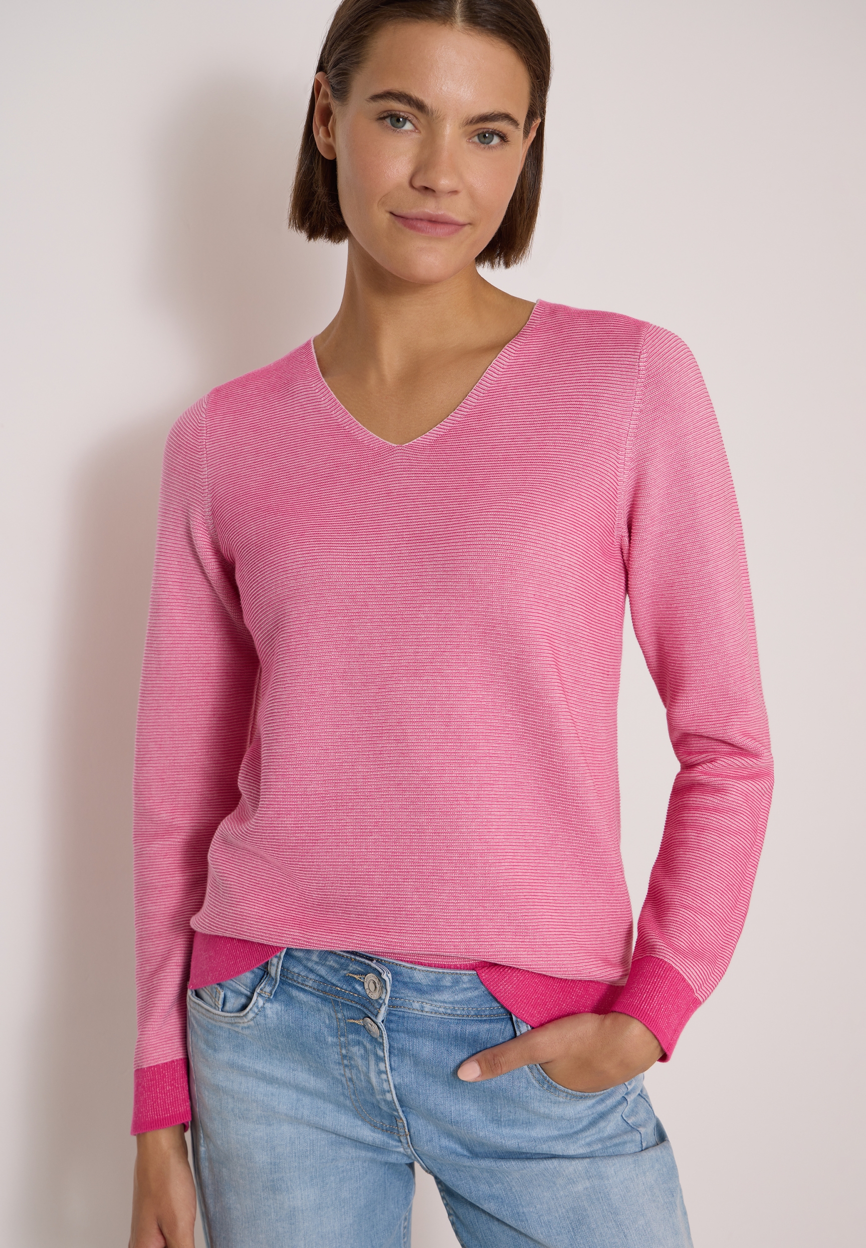 NOS 2-Tone V-Neck #6