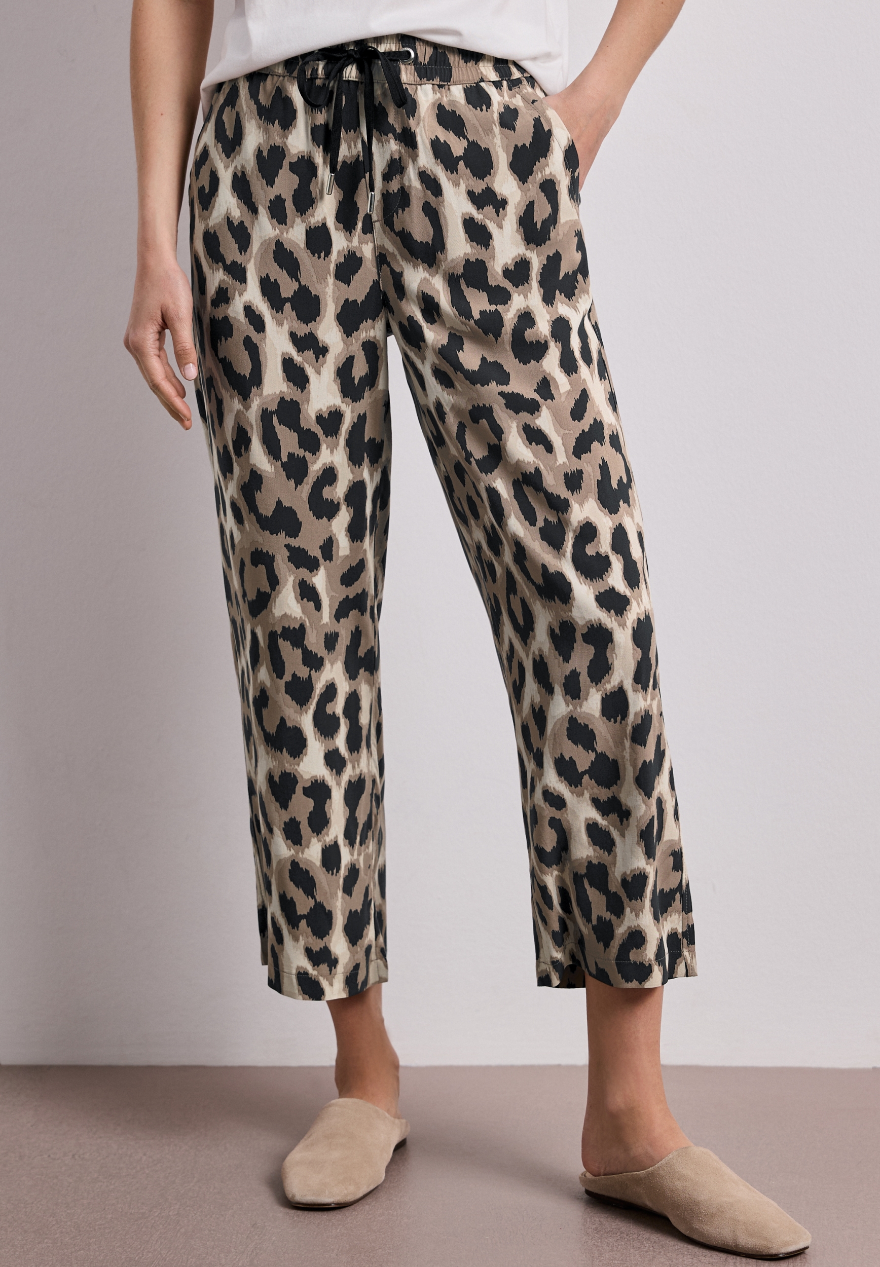 LTD_QR Style_Emee Wide Leg AOP #3