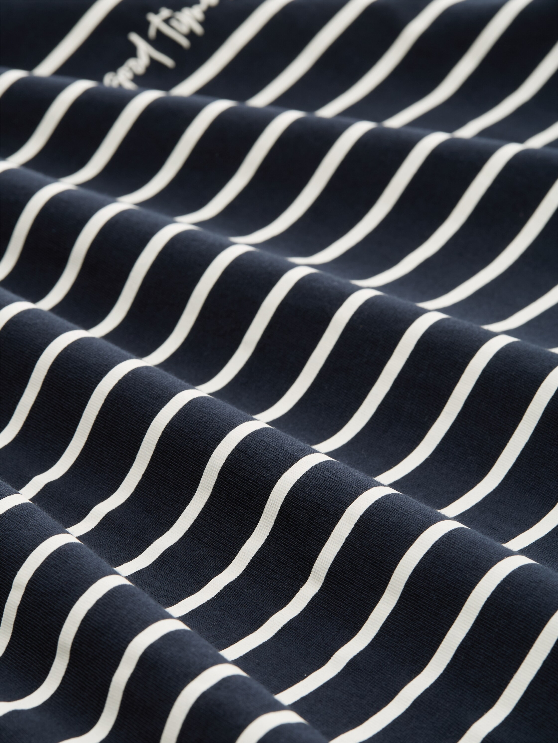 T-shirt placed stripe boat nec #2