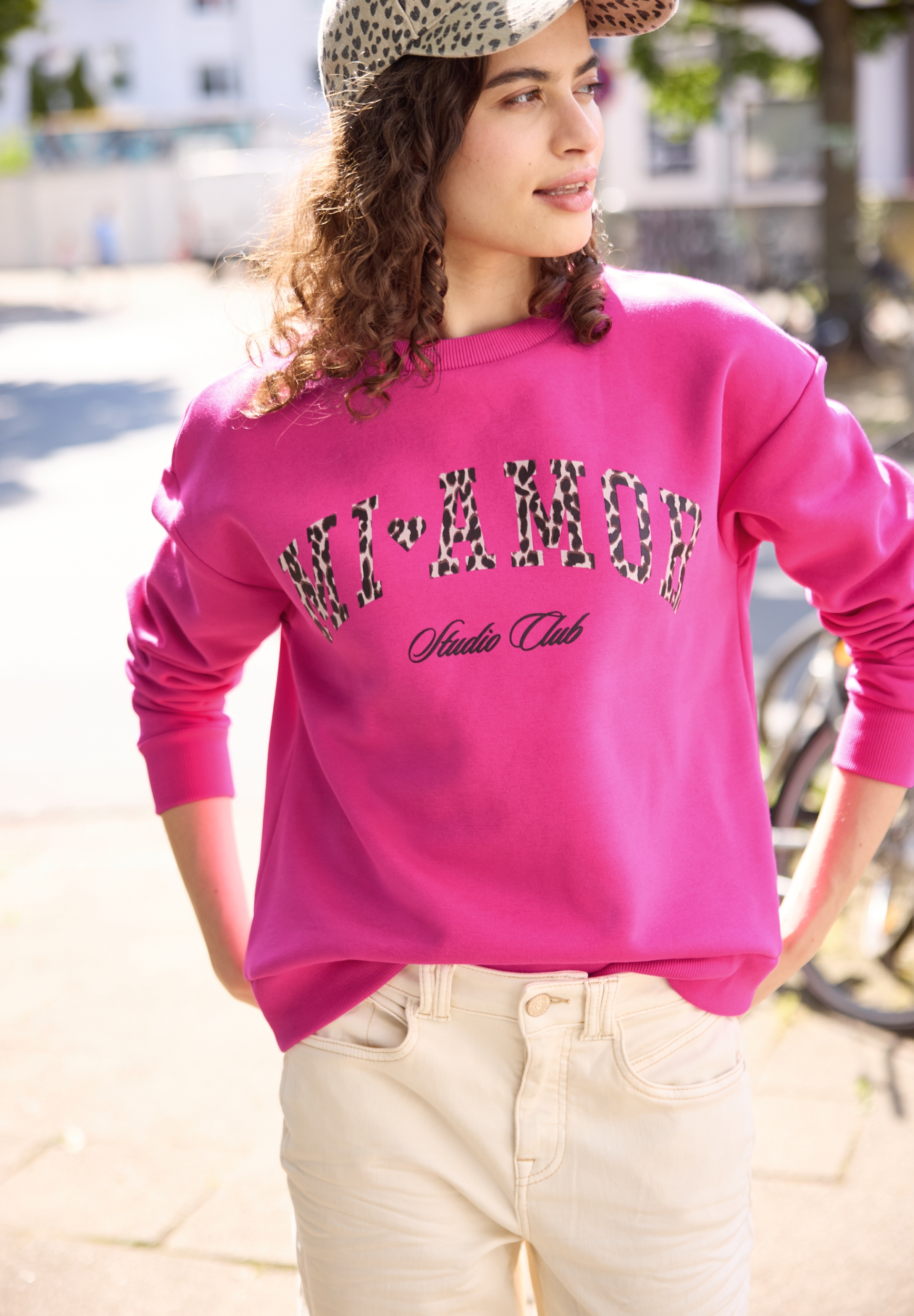 Studio Loose Fit Crewneck w. P #3