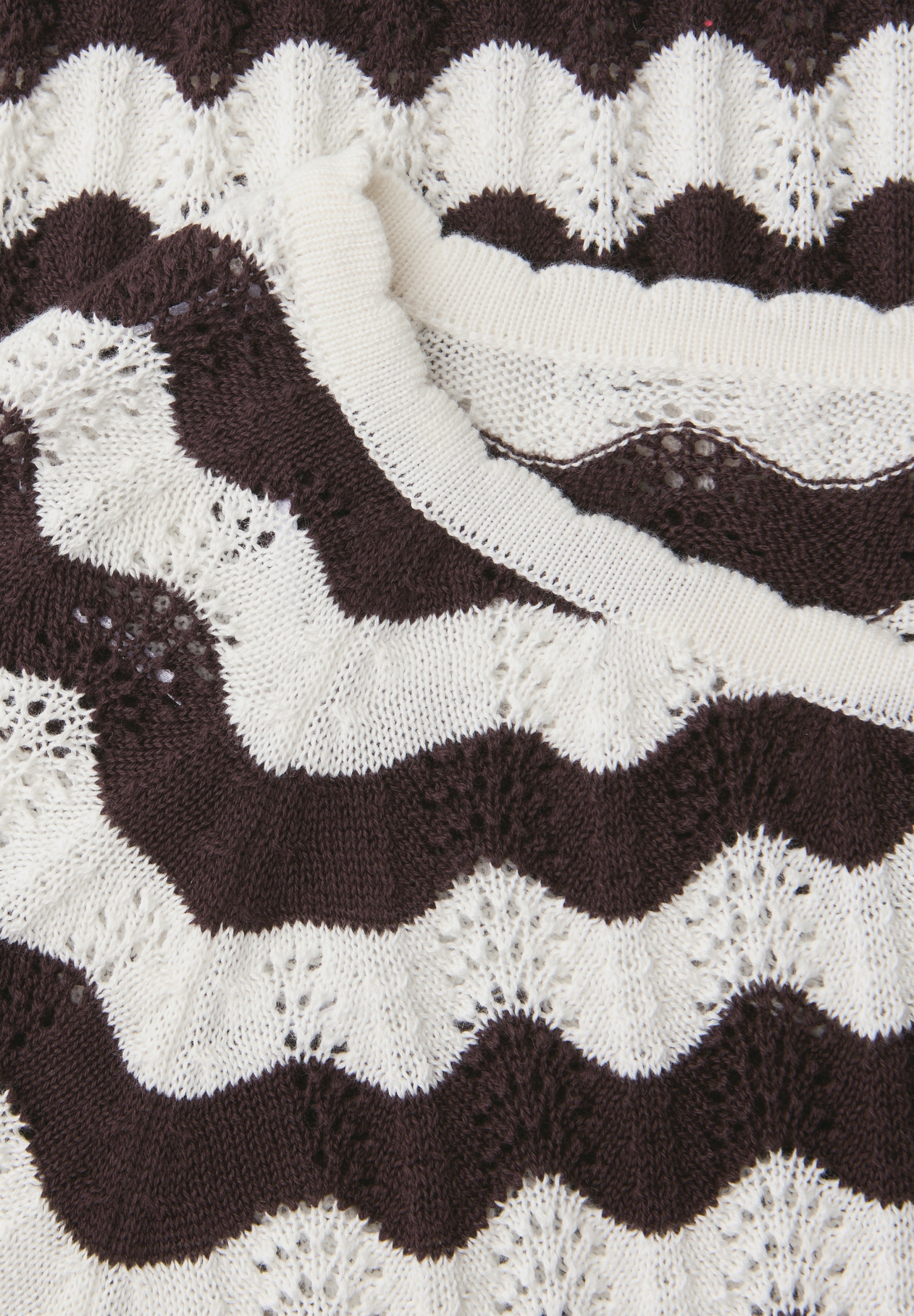 LTD QR Studio_sweater #2