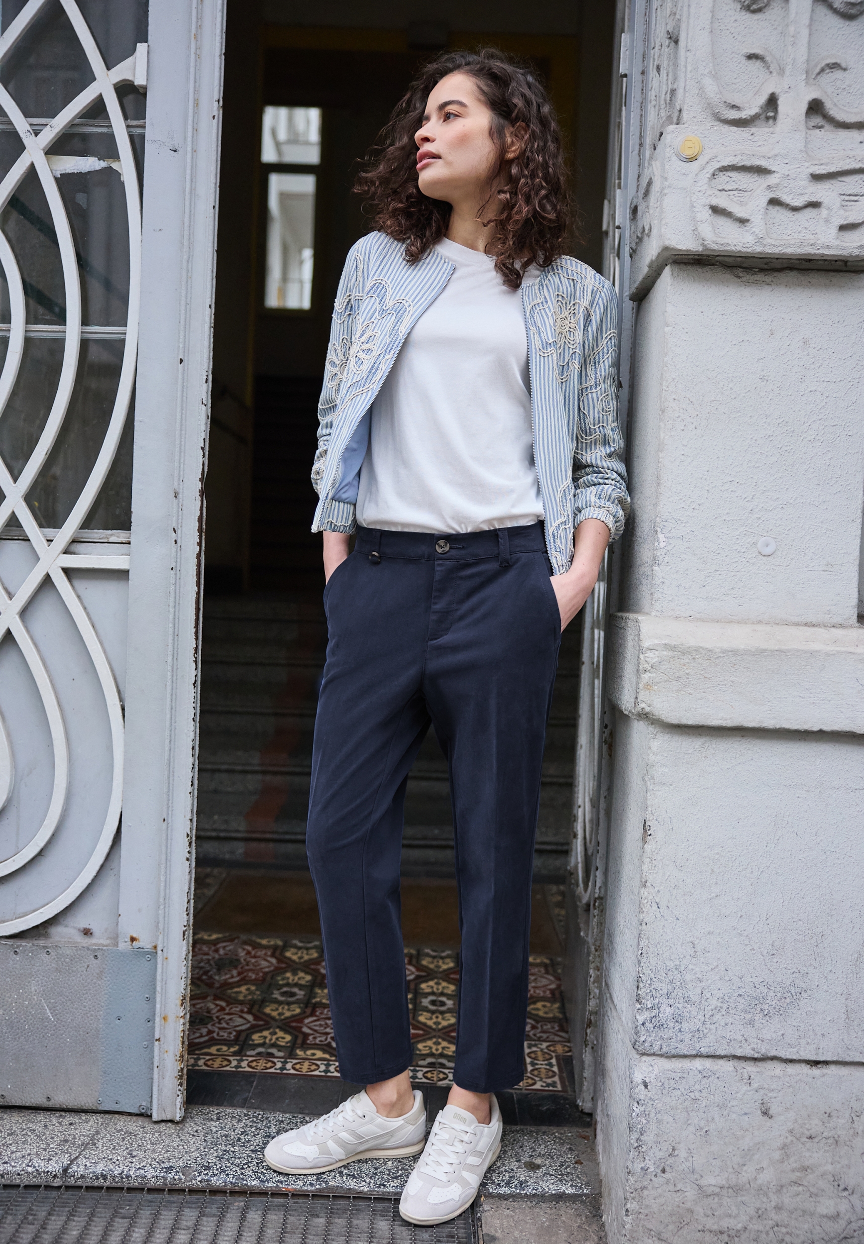 LTD QR_Studio_Chino MW #3