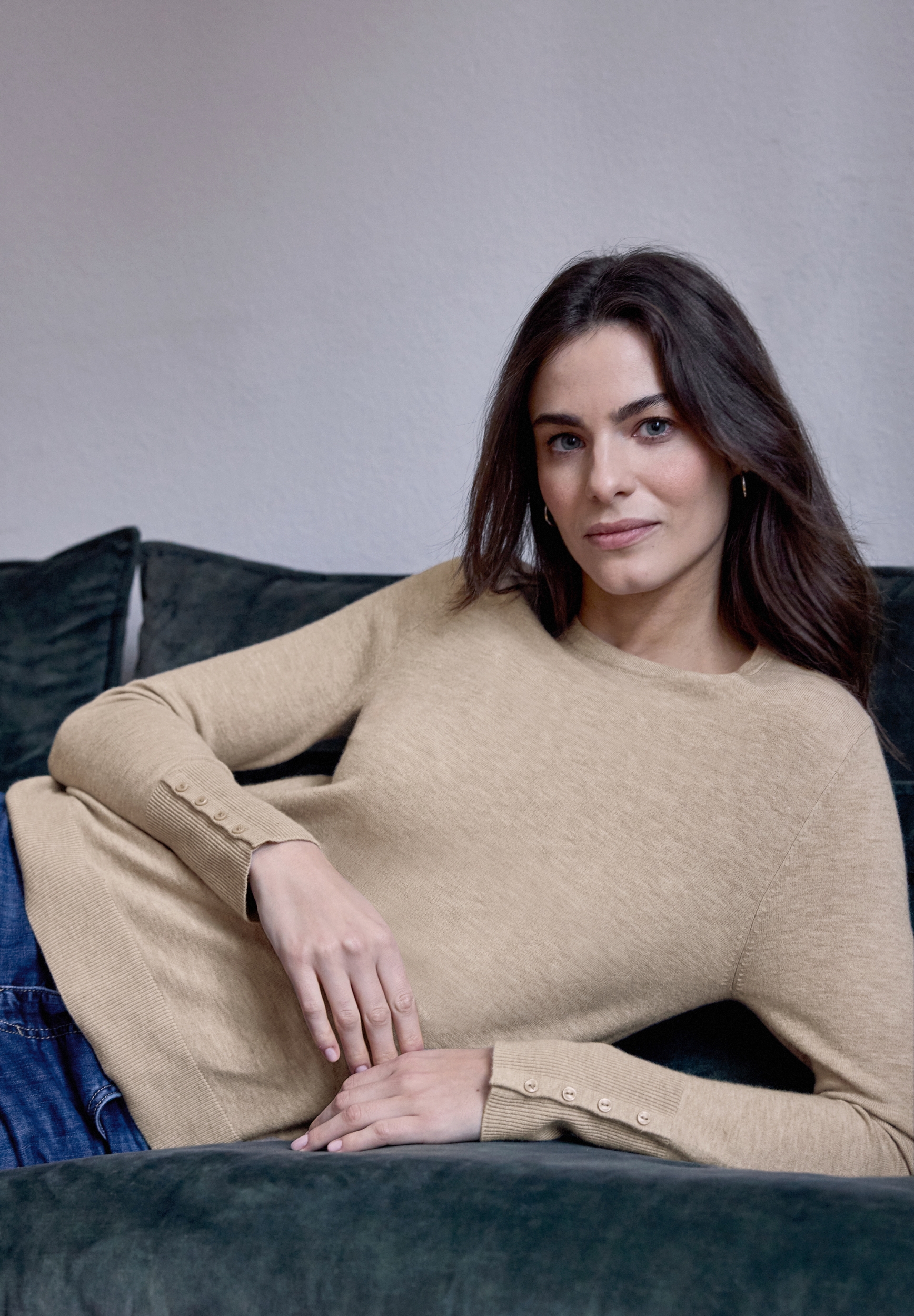 LTD QR Studio_button cuff deta #3