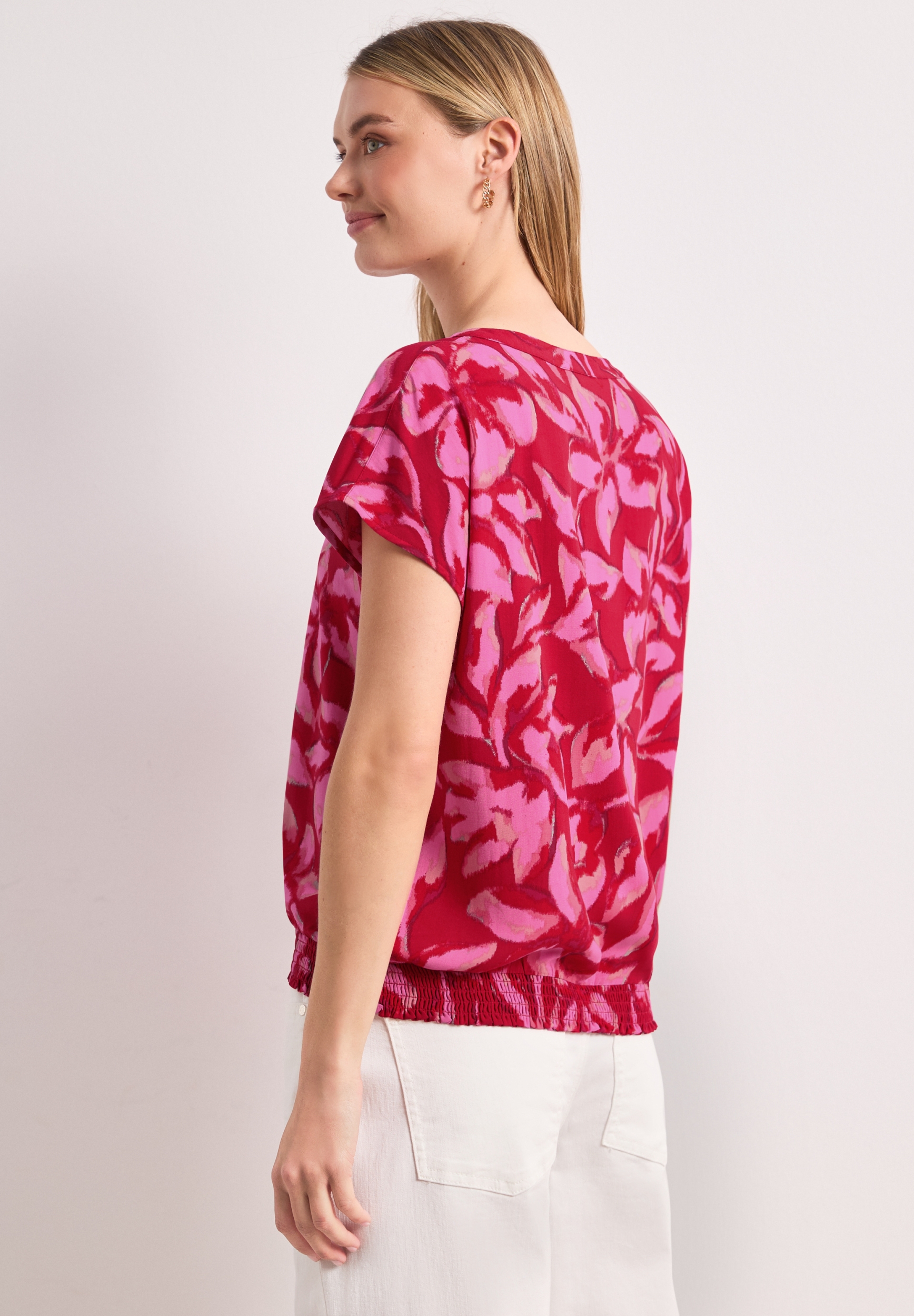LTD QR Splitneck blouse w smok #4
