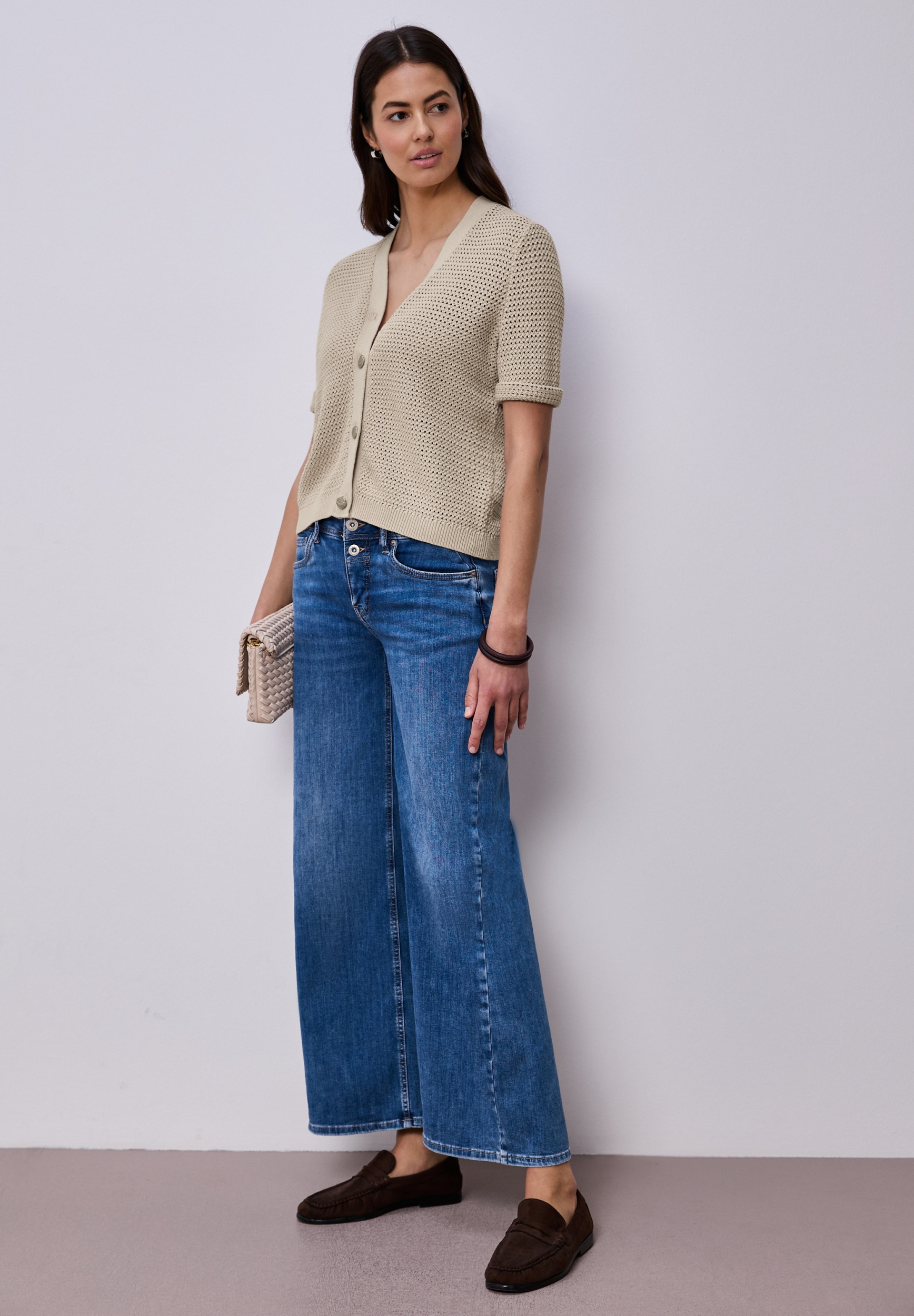 v-neck cardigan structure #5