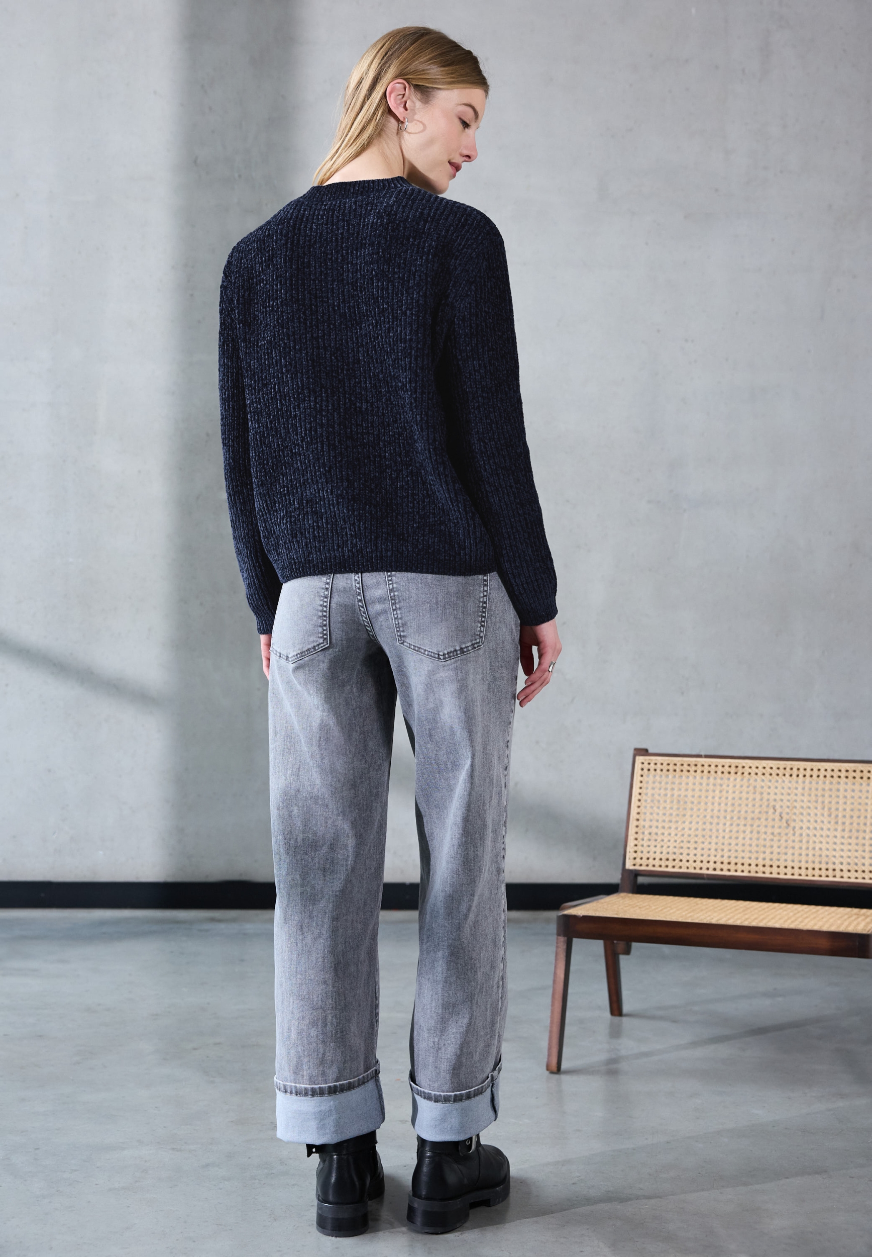 LTD QR Studio_chenille sweater #4