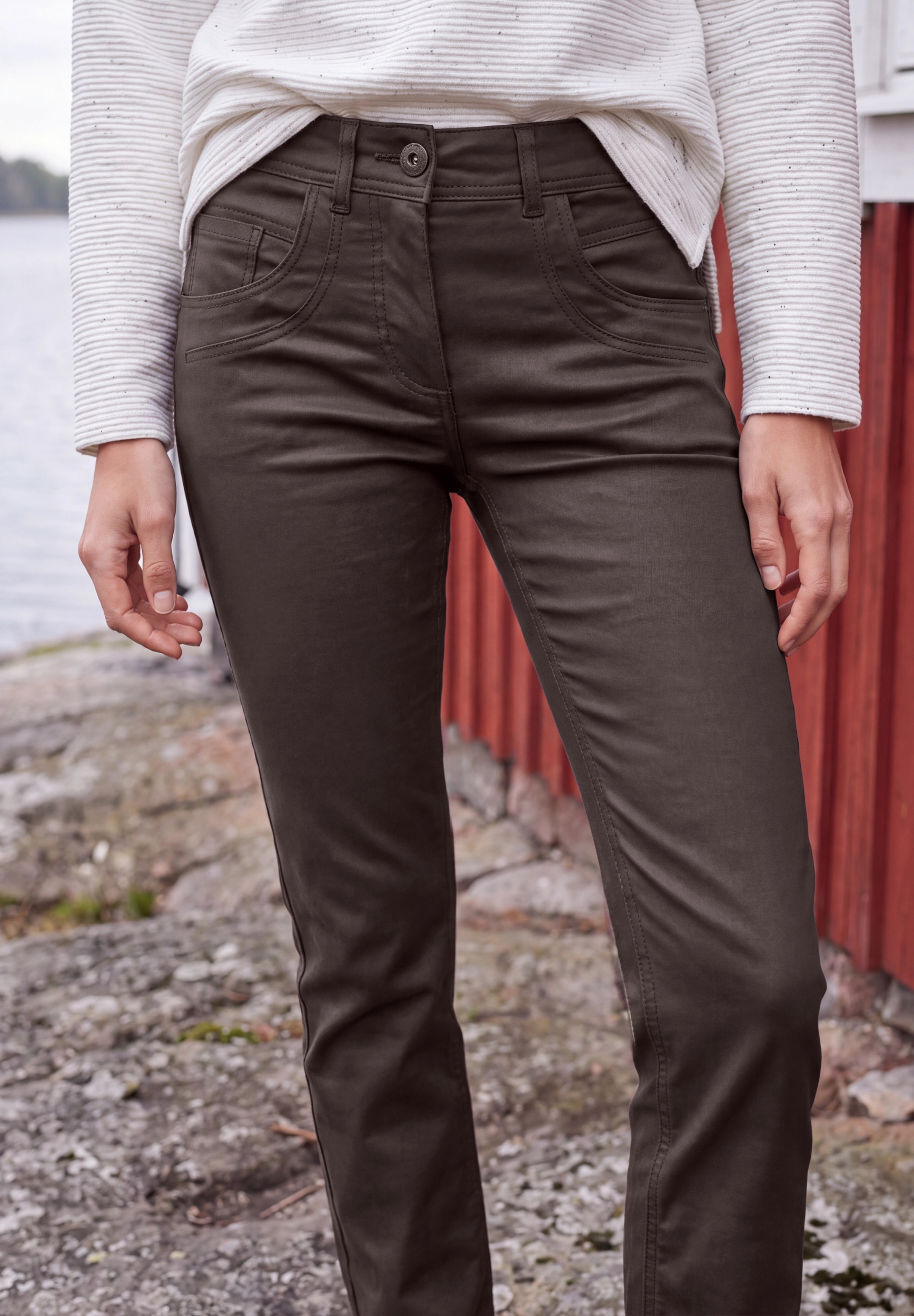 NOS Style Toronto Coated STRAI #6