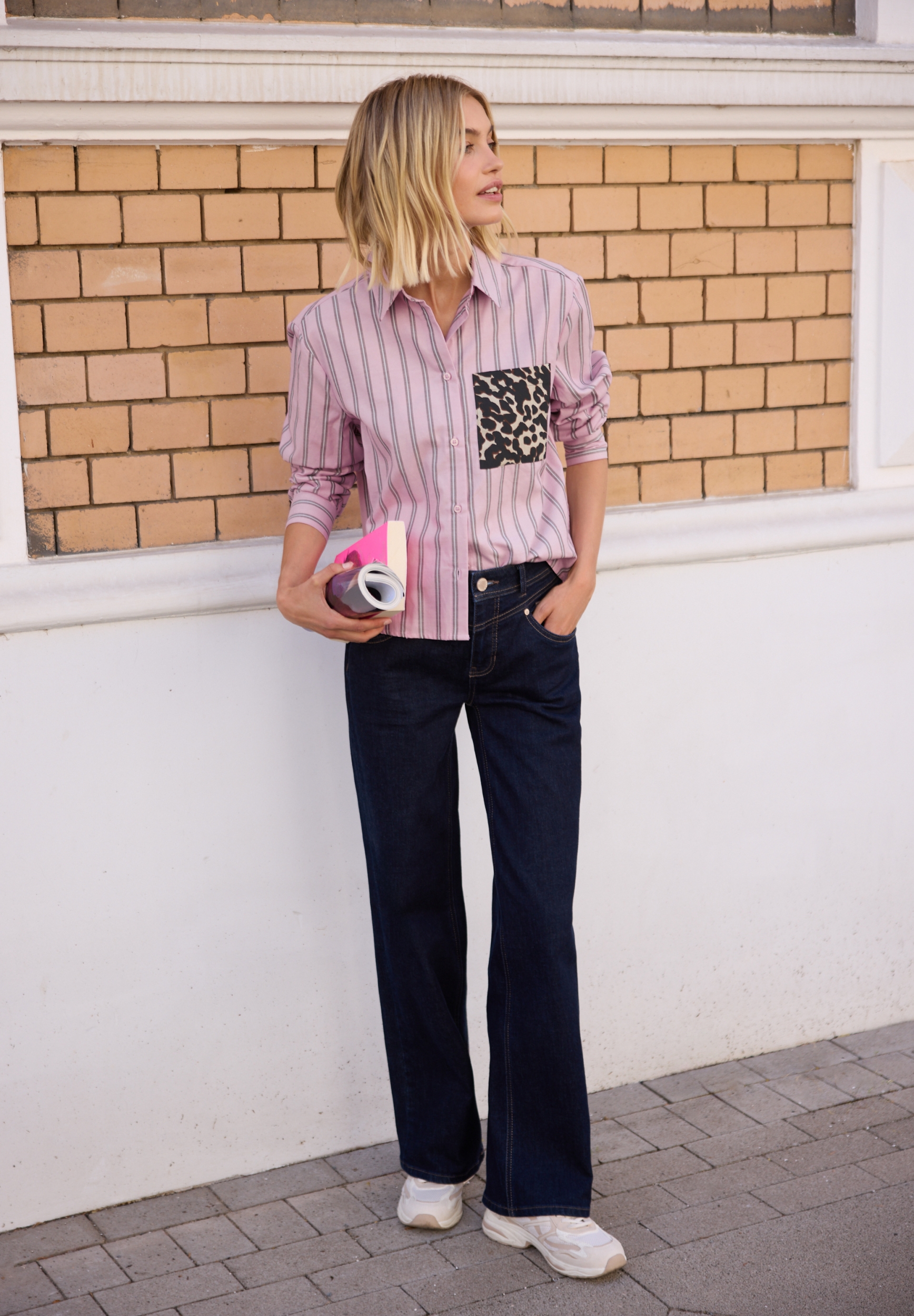 LTD QR Studio_Striped shirtcol #5