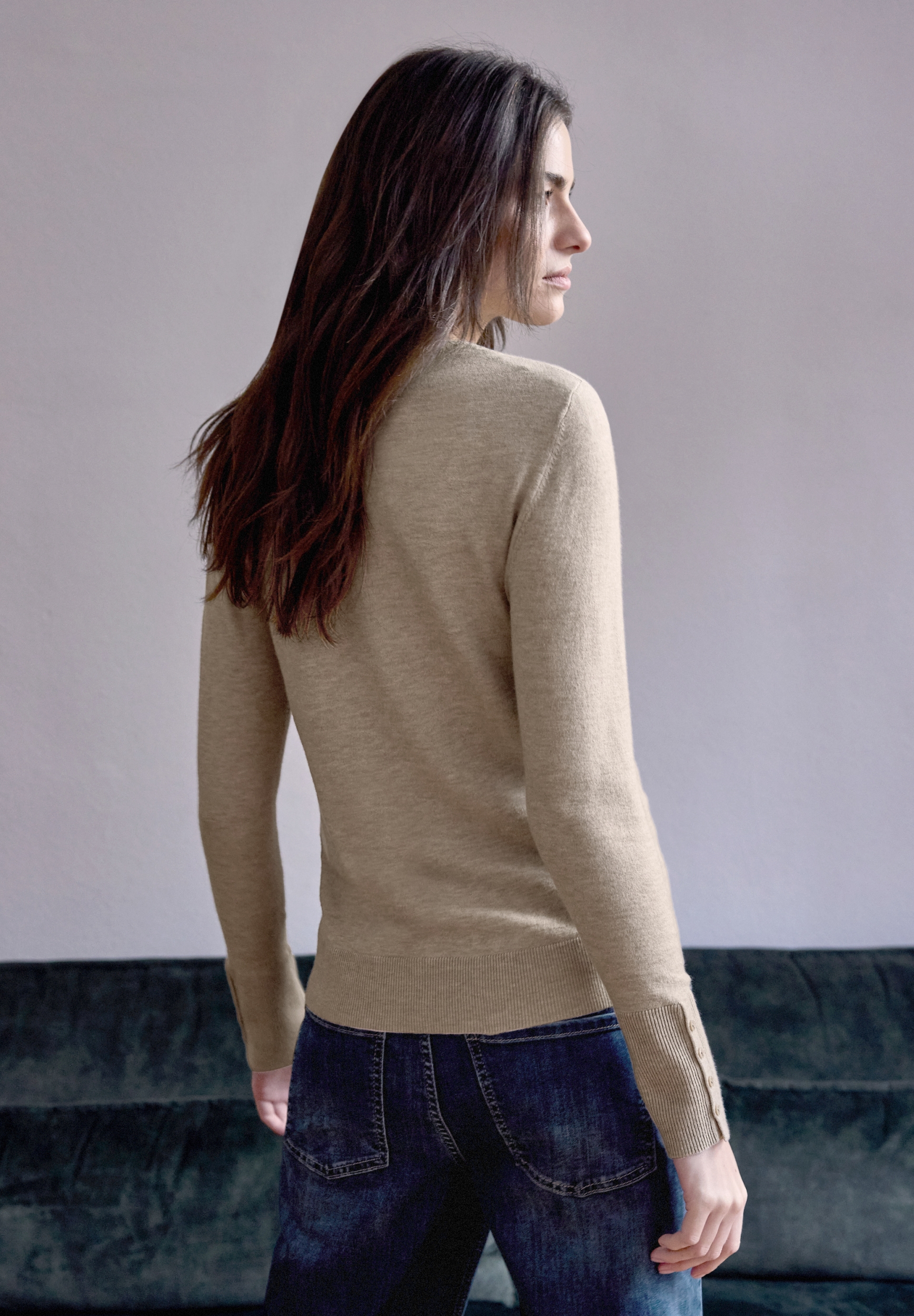 LTD QR Studio_button cuff deta #4