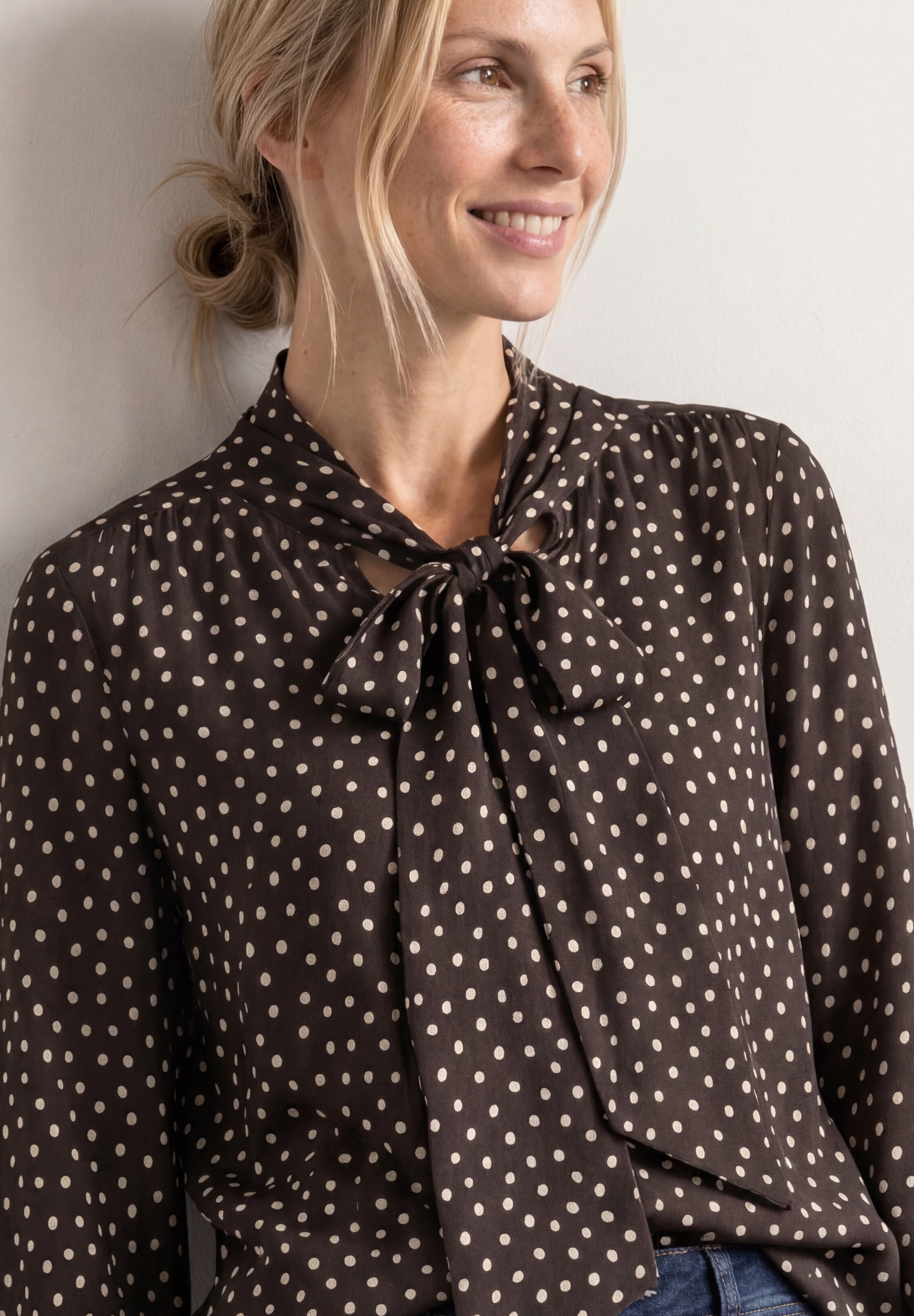 Printed blouse w tie detail #3