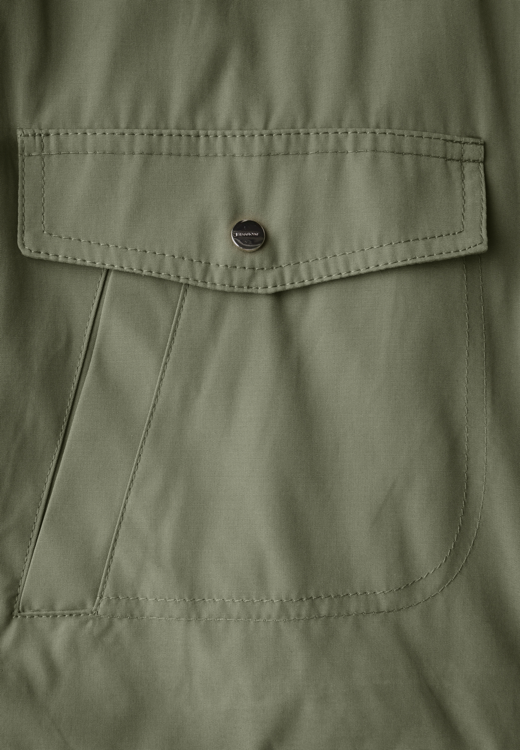 Kurze Jacke mit Stehkragen #2