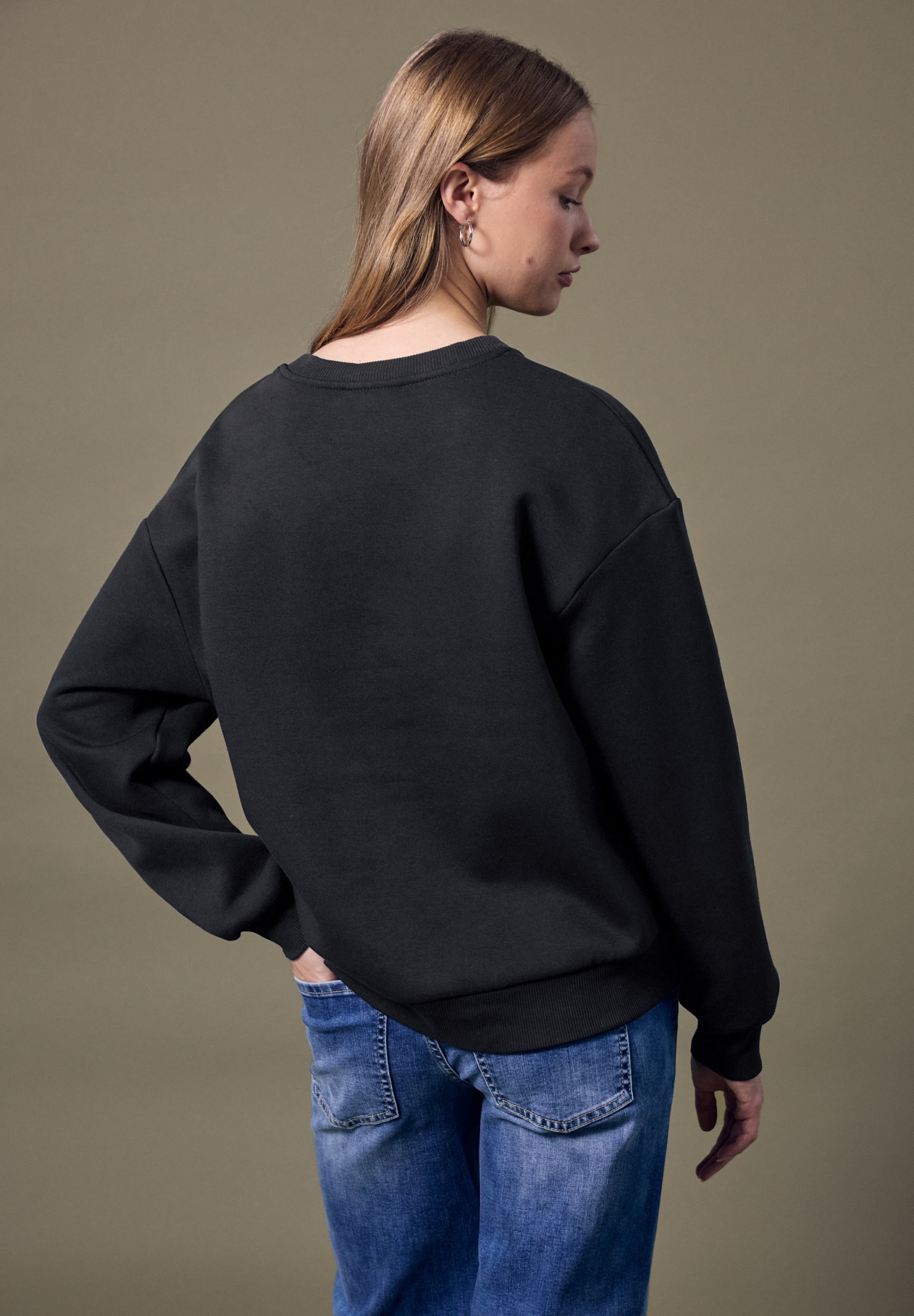 LTD QR Studio Loose Fit Crewne #4