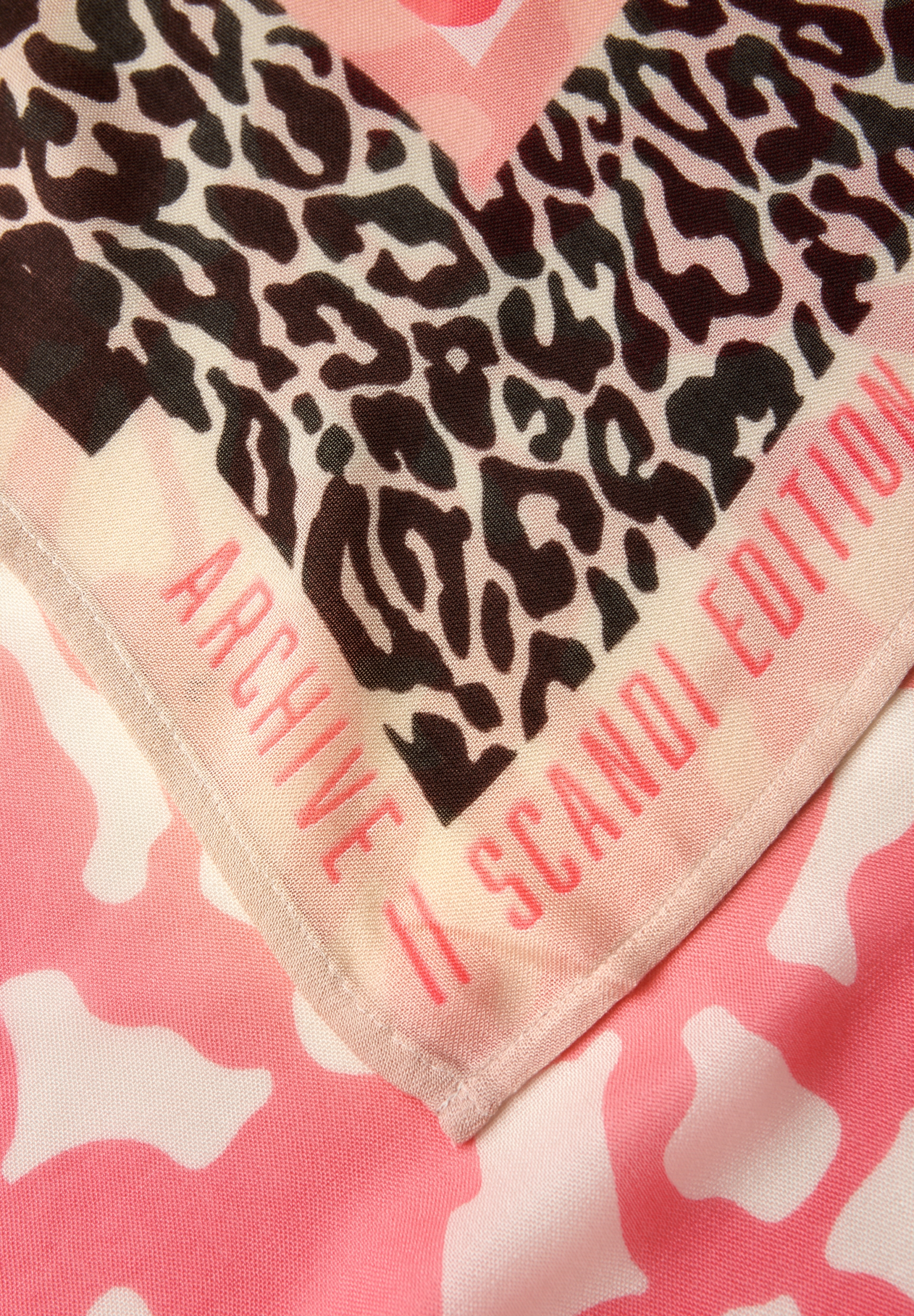 Modal Print Square #3