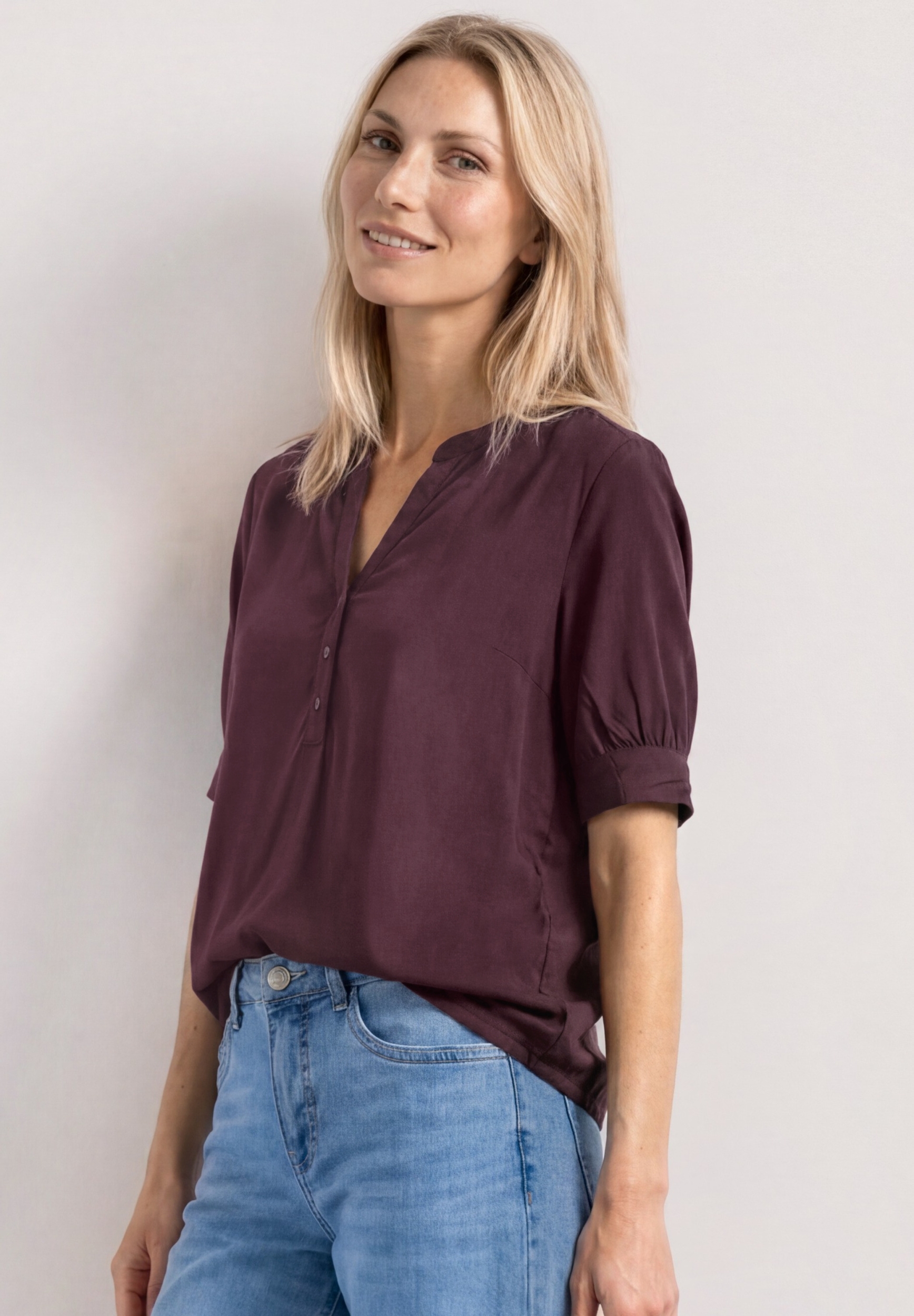 LTD QR Splitneck blouse w gath #5