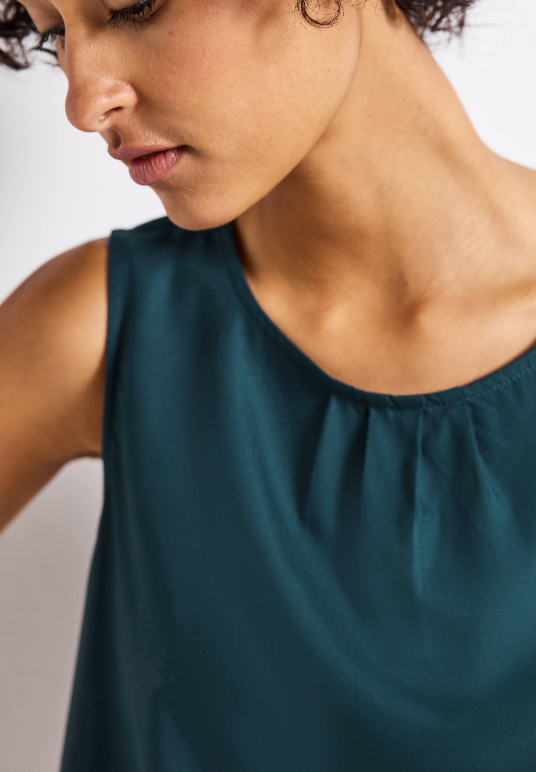 LTD QR Blousetop w pleat detai #6
