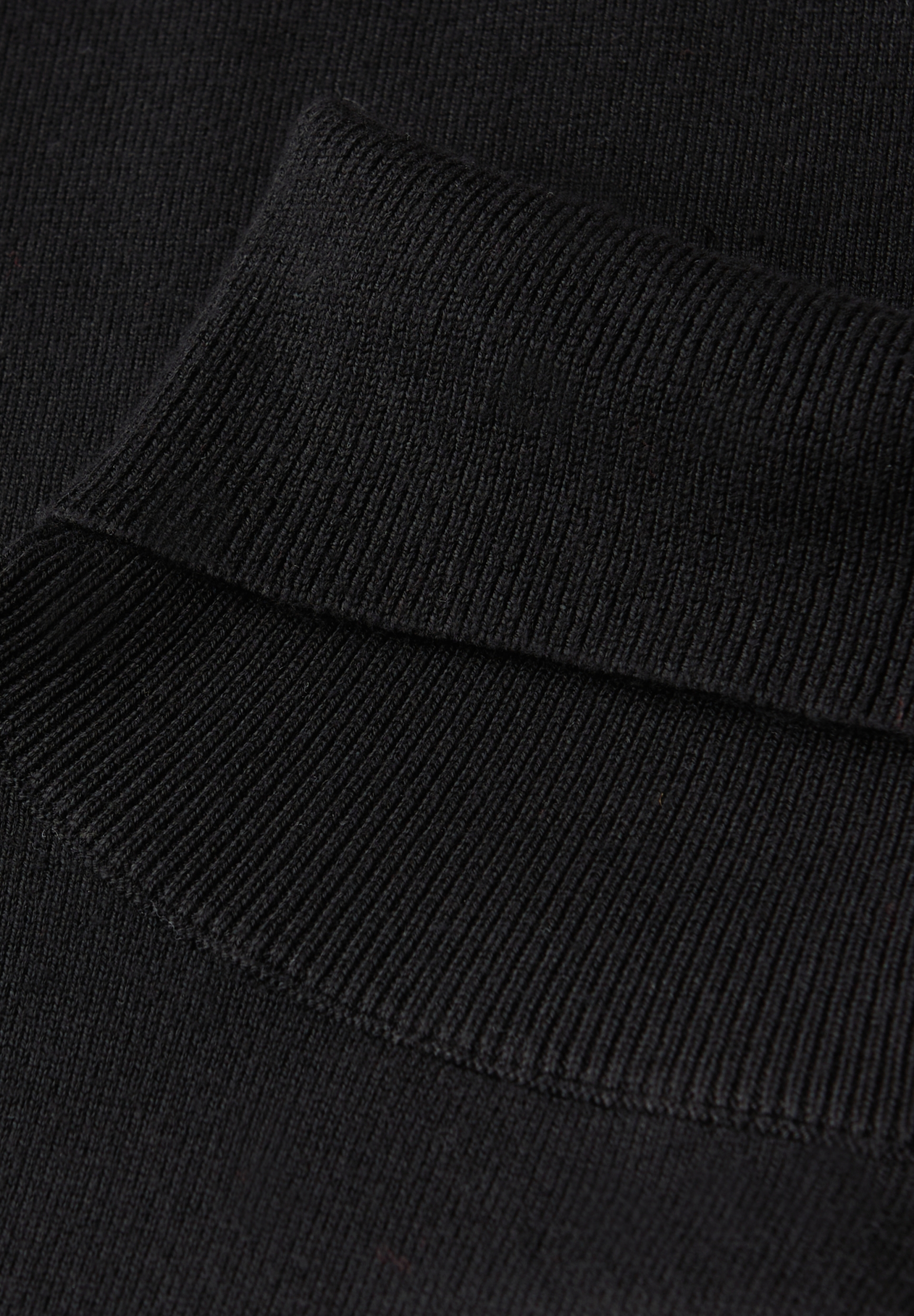 LTD QR_basic roll-neck #2