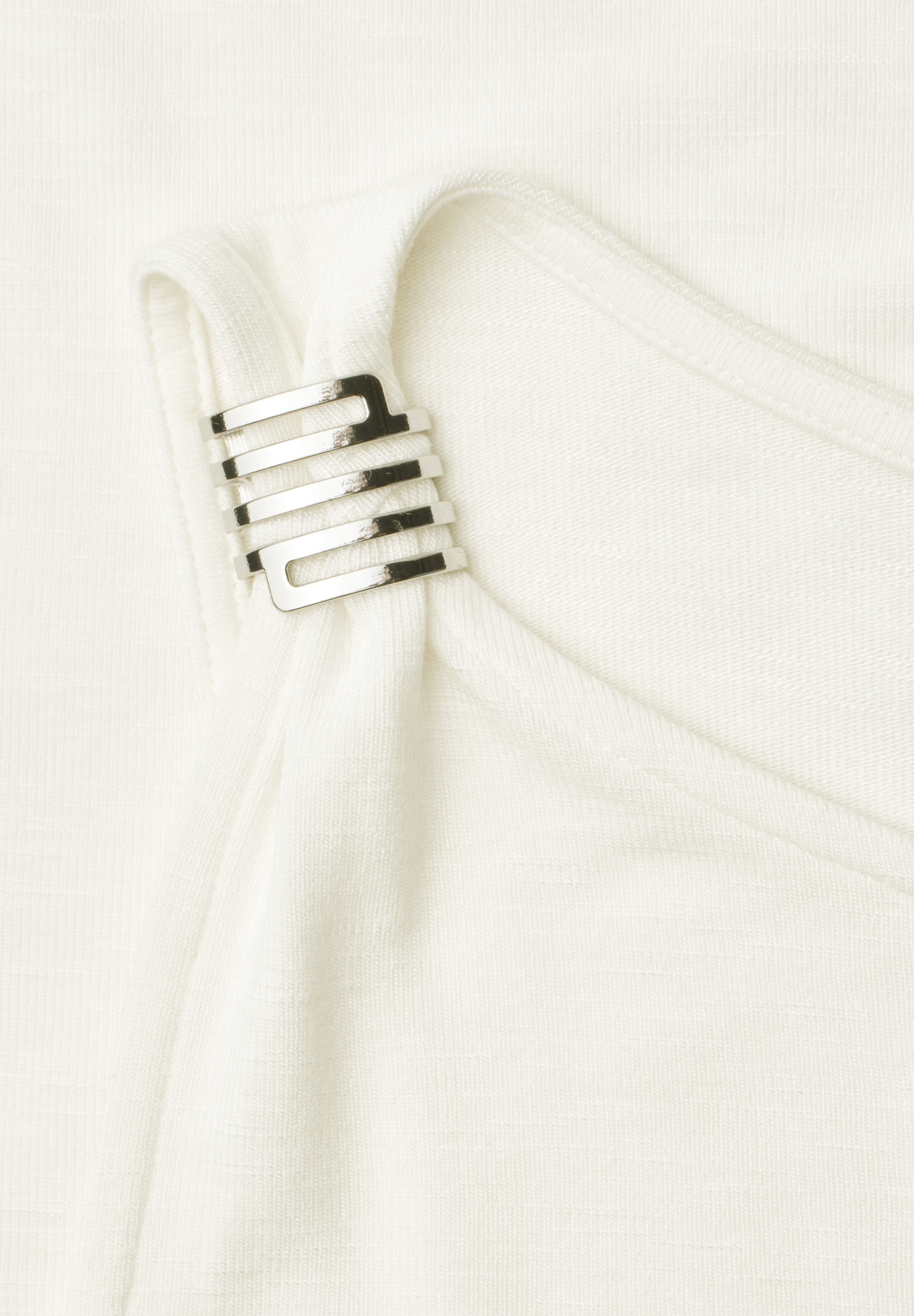 LTD QR top w.shoulder detail #2