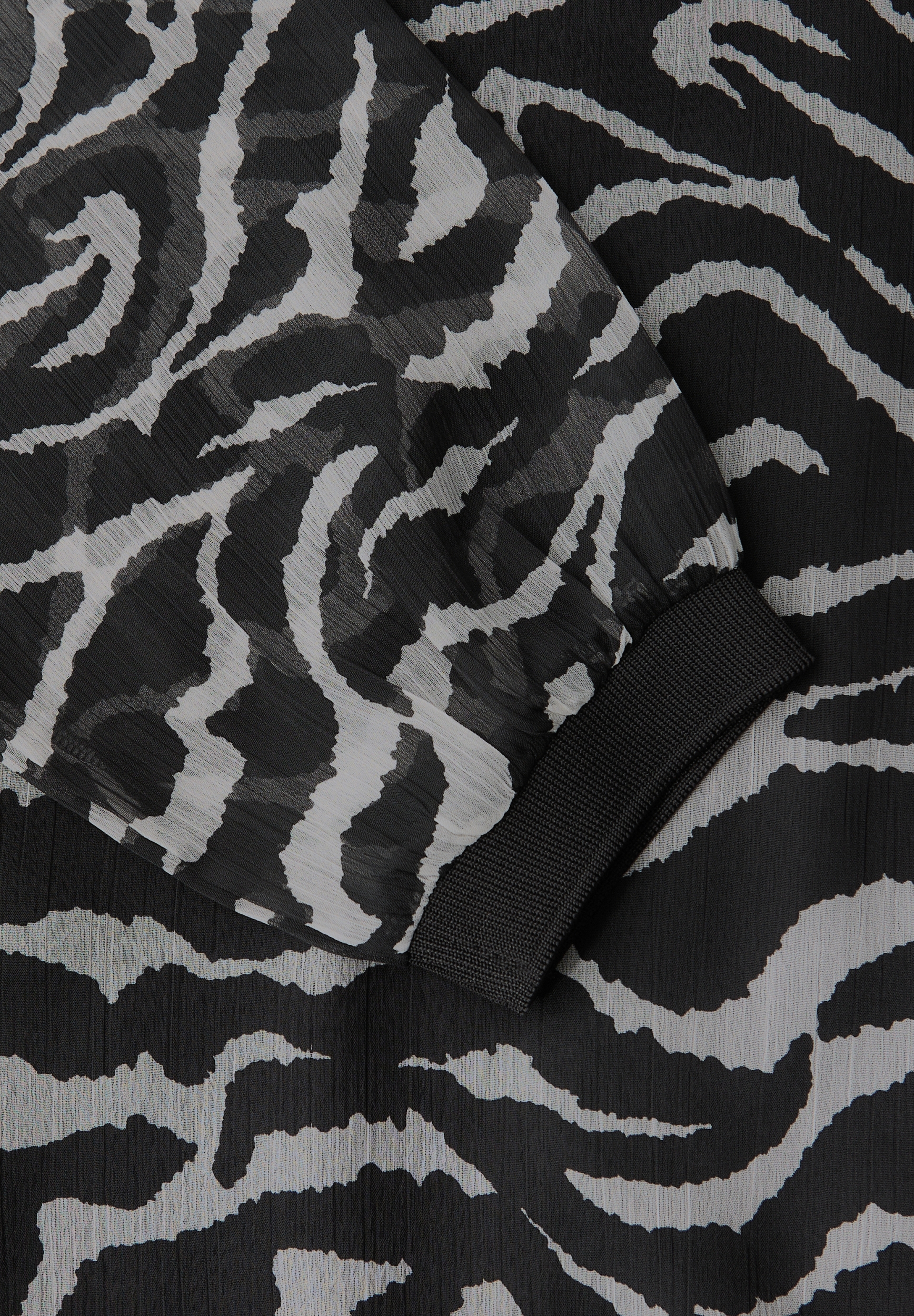 LTD QR Chiffon raglan roundnec #2