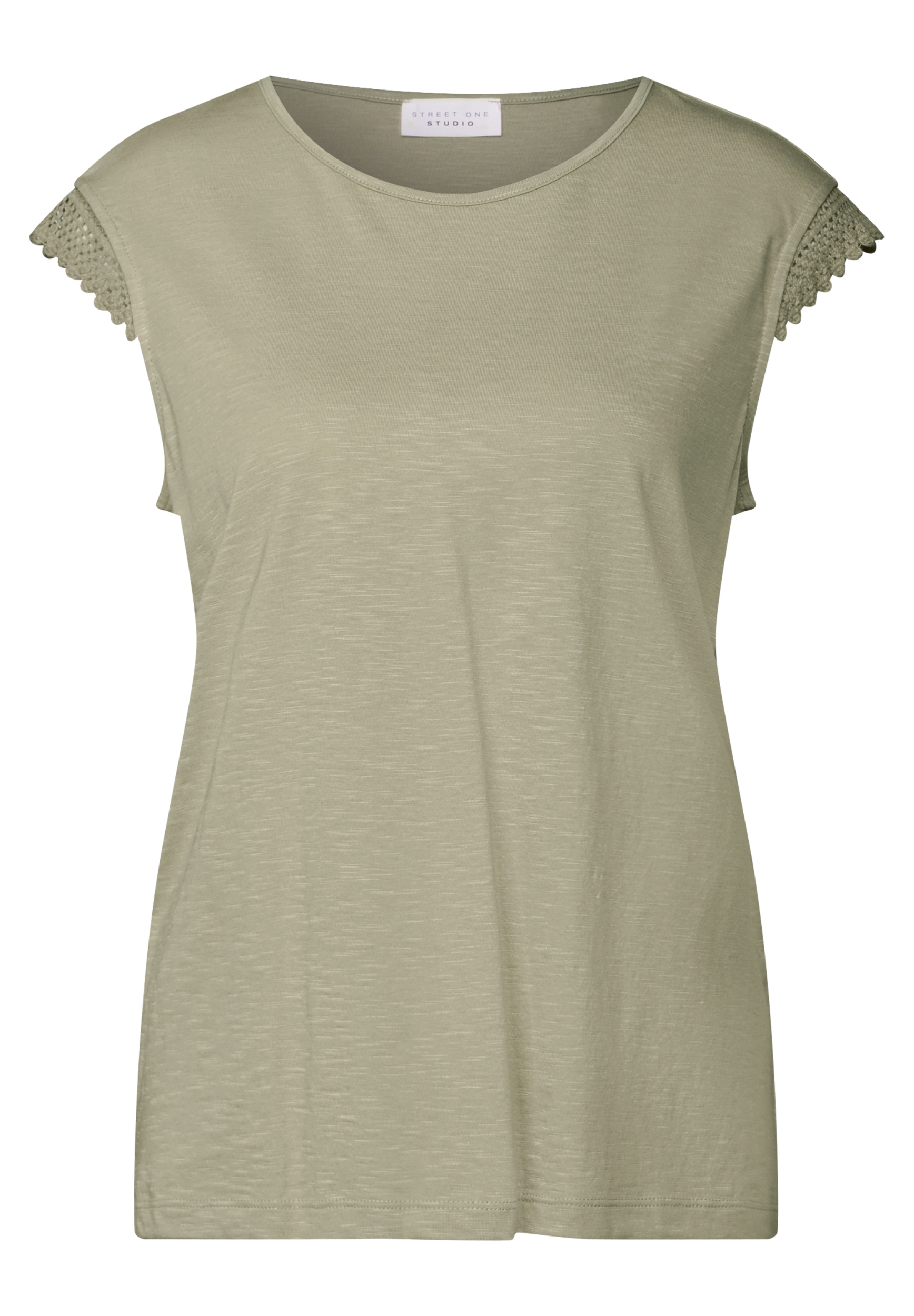 LTD QR_Studio_shirt w.crochet #1