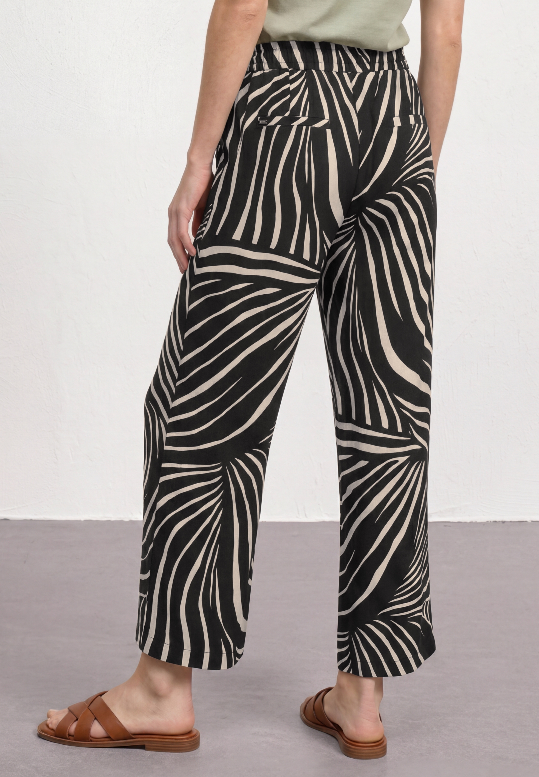 Style LTD QR_Emee HW L26 AOP #4