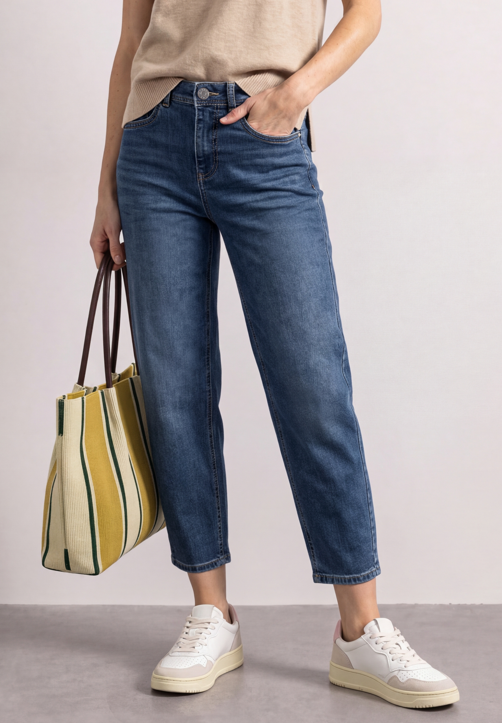 QR Style Karlie Barrel.hw.mid #3