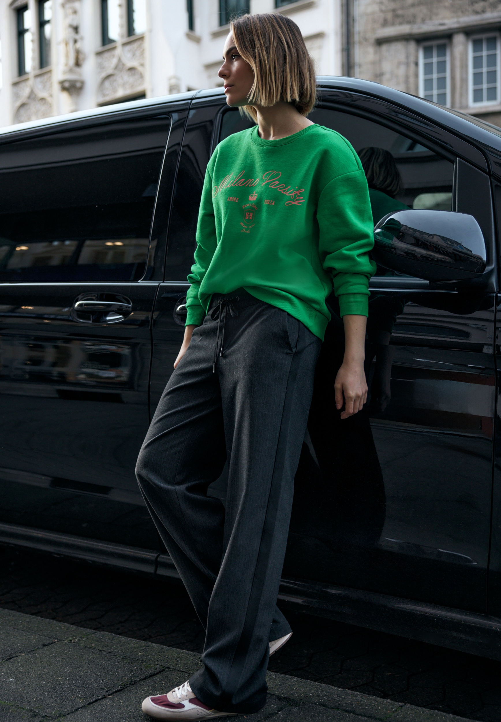 Studio Loose Fit Crewneck w. A #5