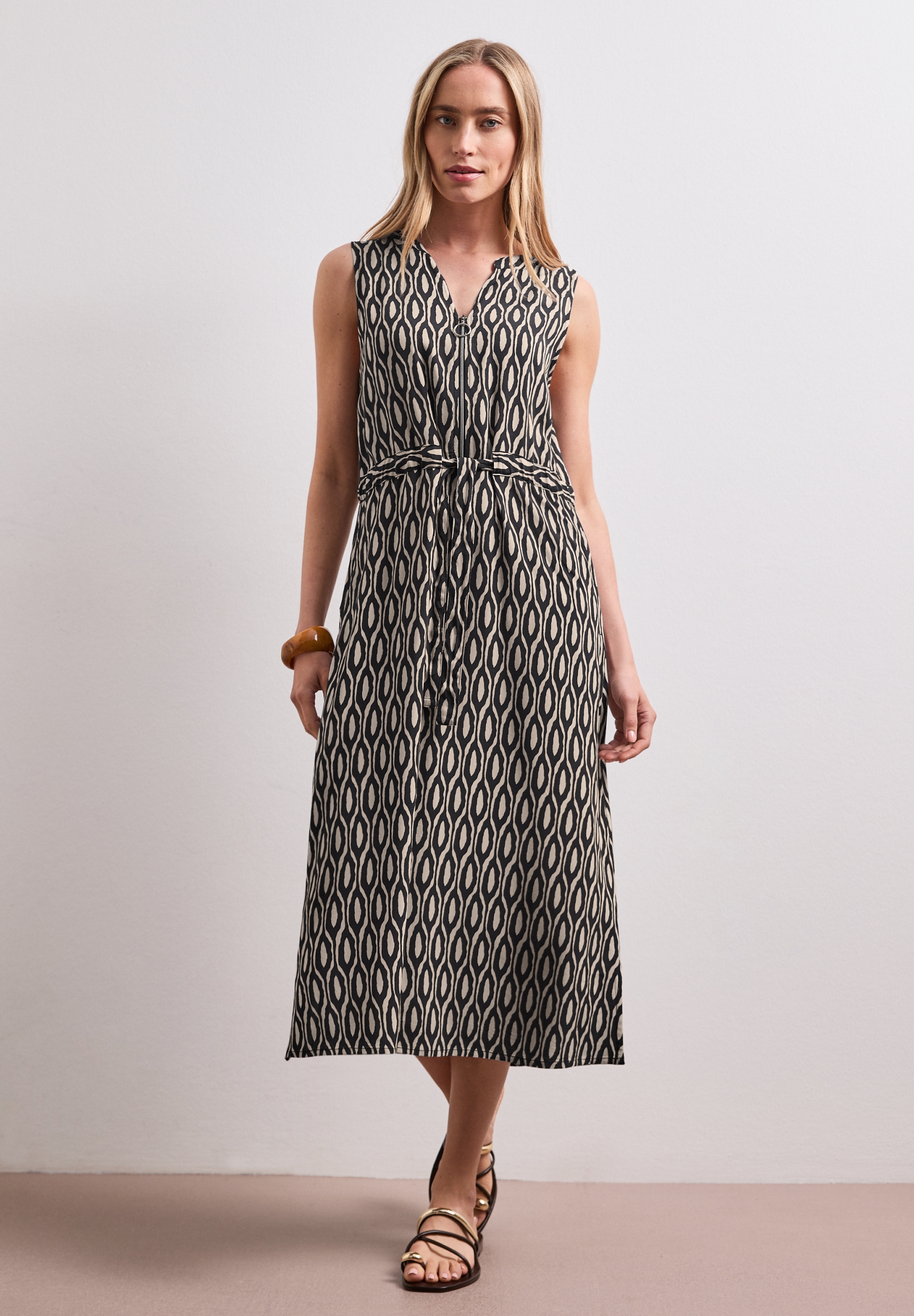 LTD QR Sleeveless zip dress_AO #3